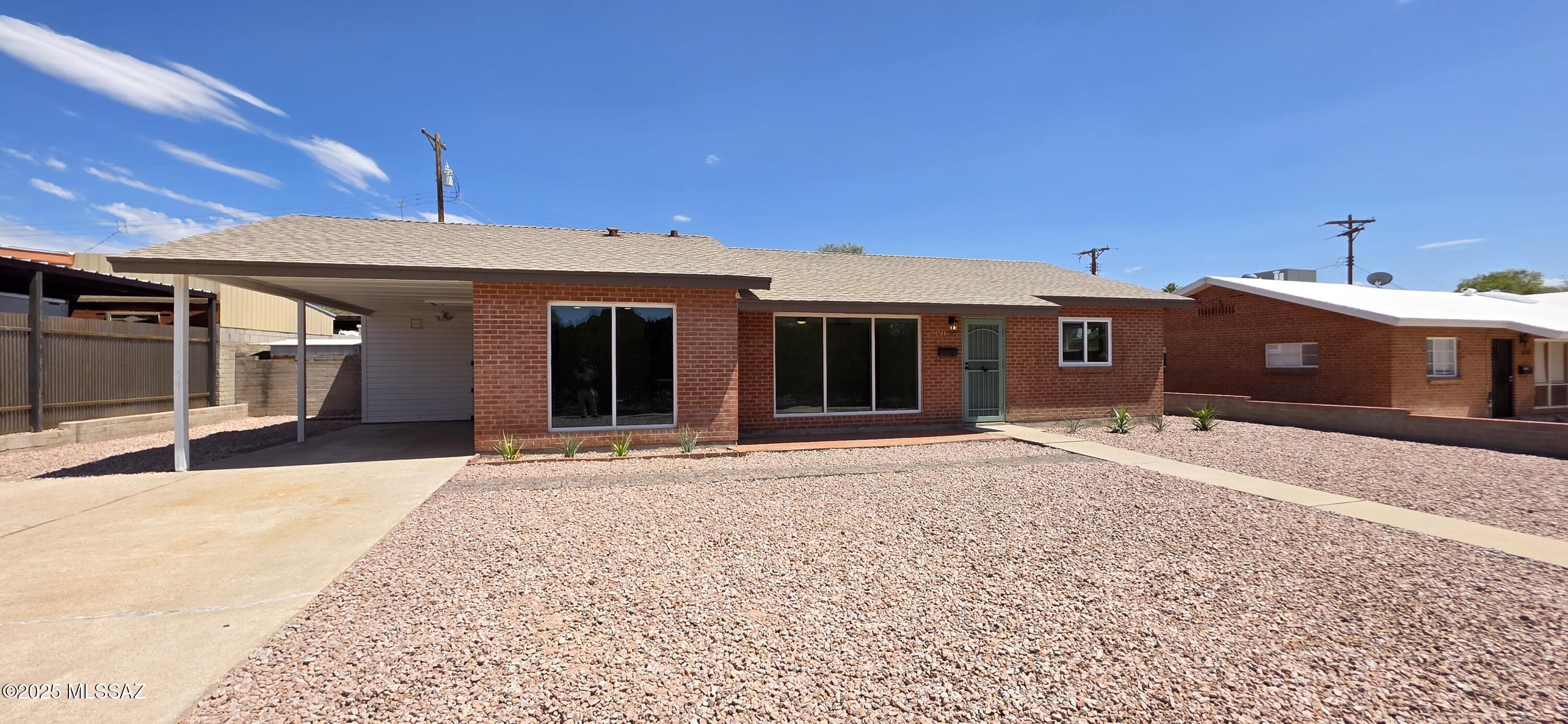 Manana Vista - Residential