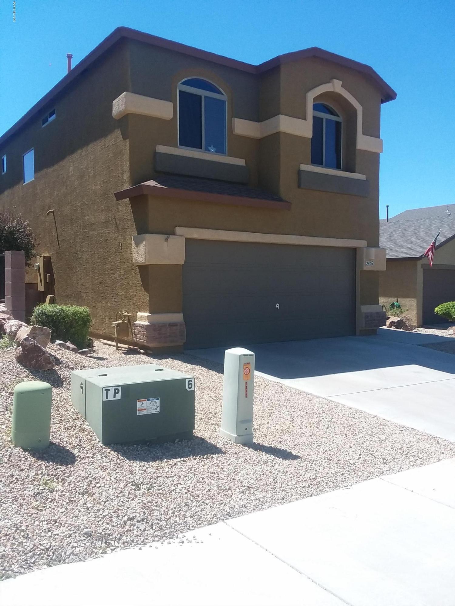 Tres Pueblos - Residential