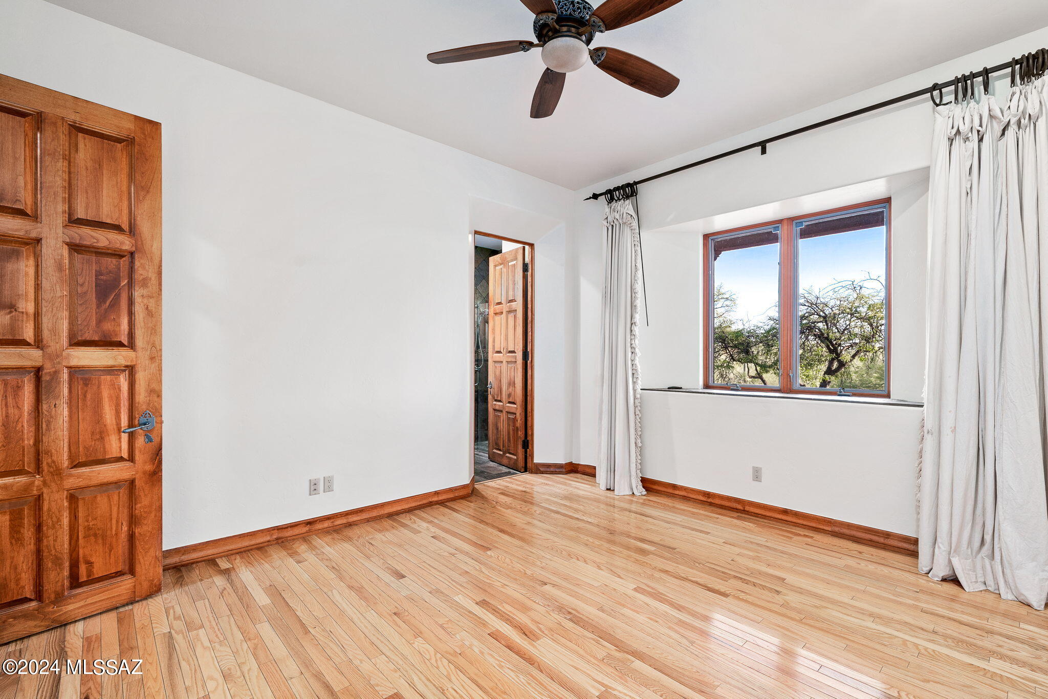 La Puerta On Hacienda Del Sol (1-10) - Residential