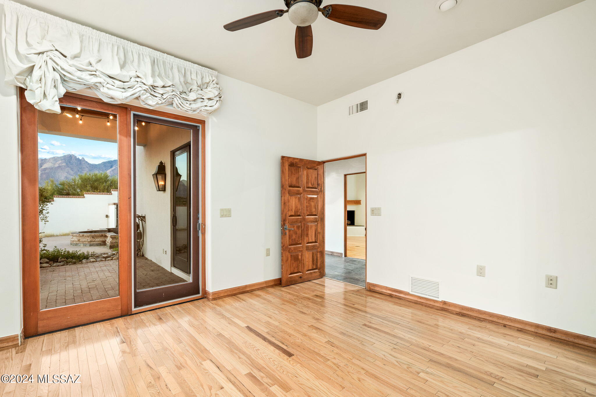 La Puerta On Hacienda Del Sol (1-10) - Residential