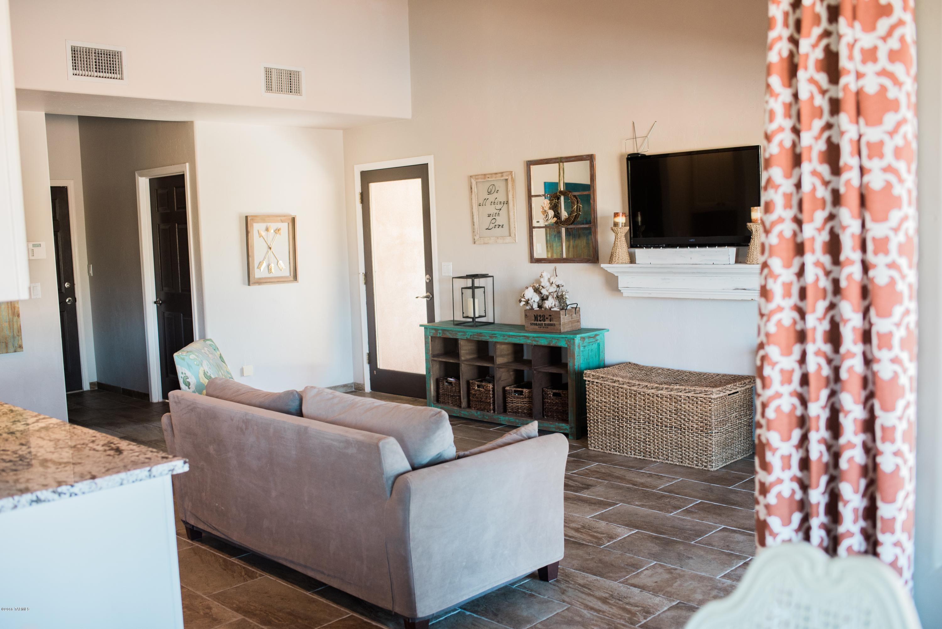Santa Ana Terrace (1-50) - Residential