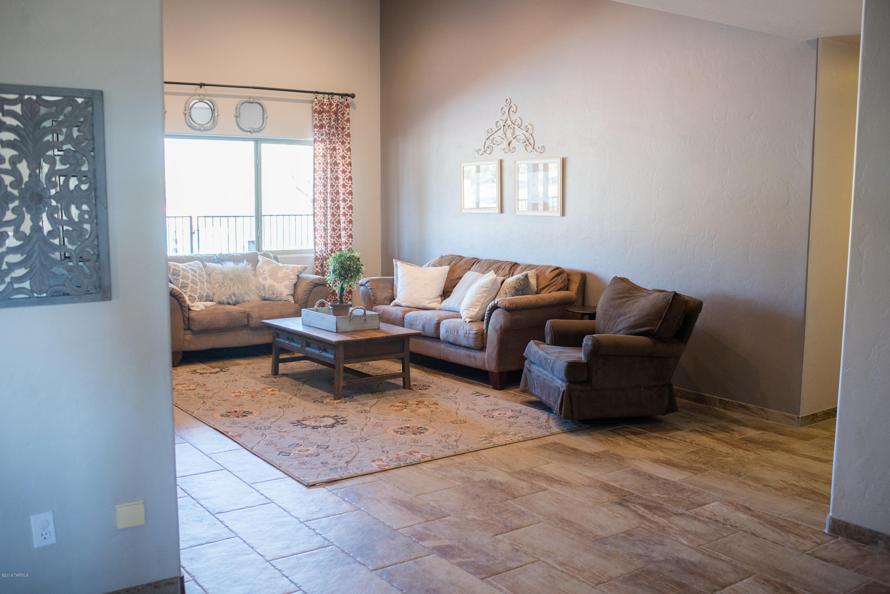 Santa Ana Terrace (1-50) - Residential