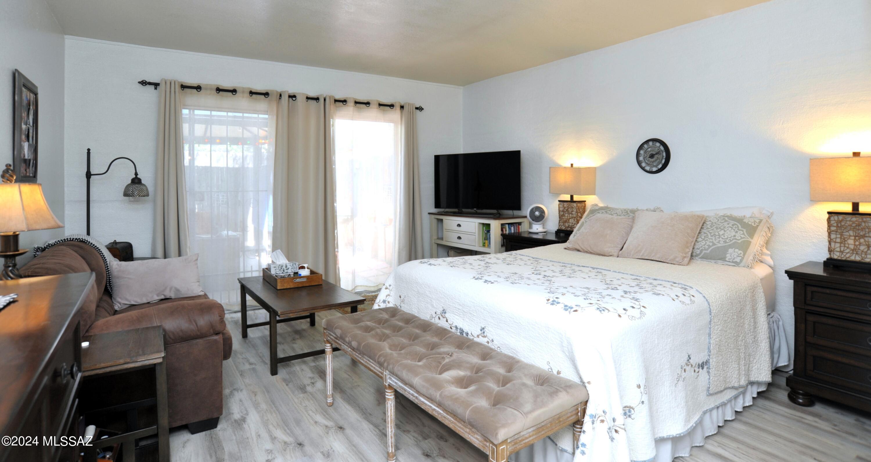 Tucson Prince Townhouses - Residential
