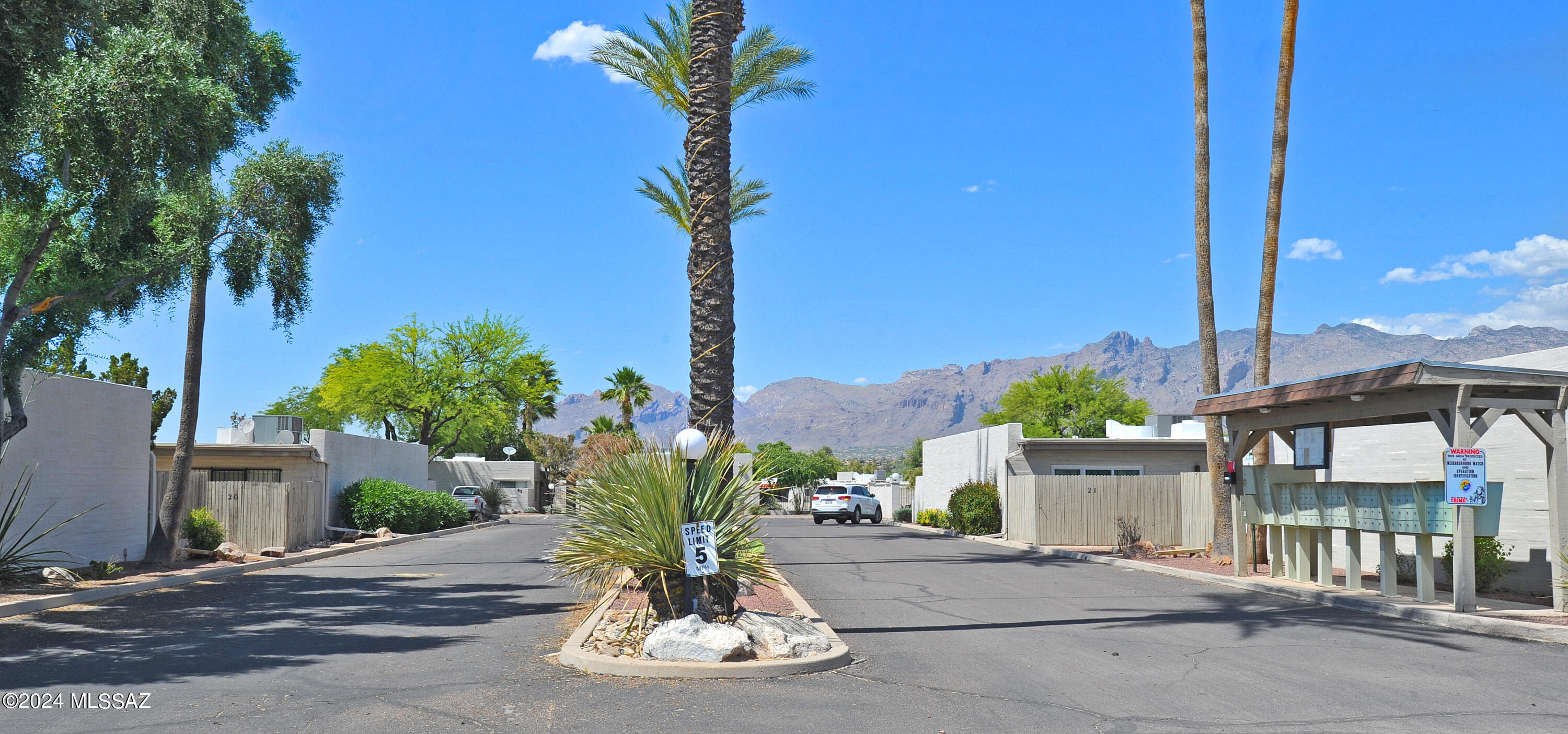 Tucson Prince Townhouses - Residential