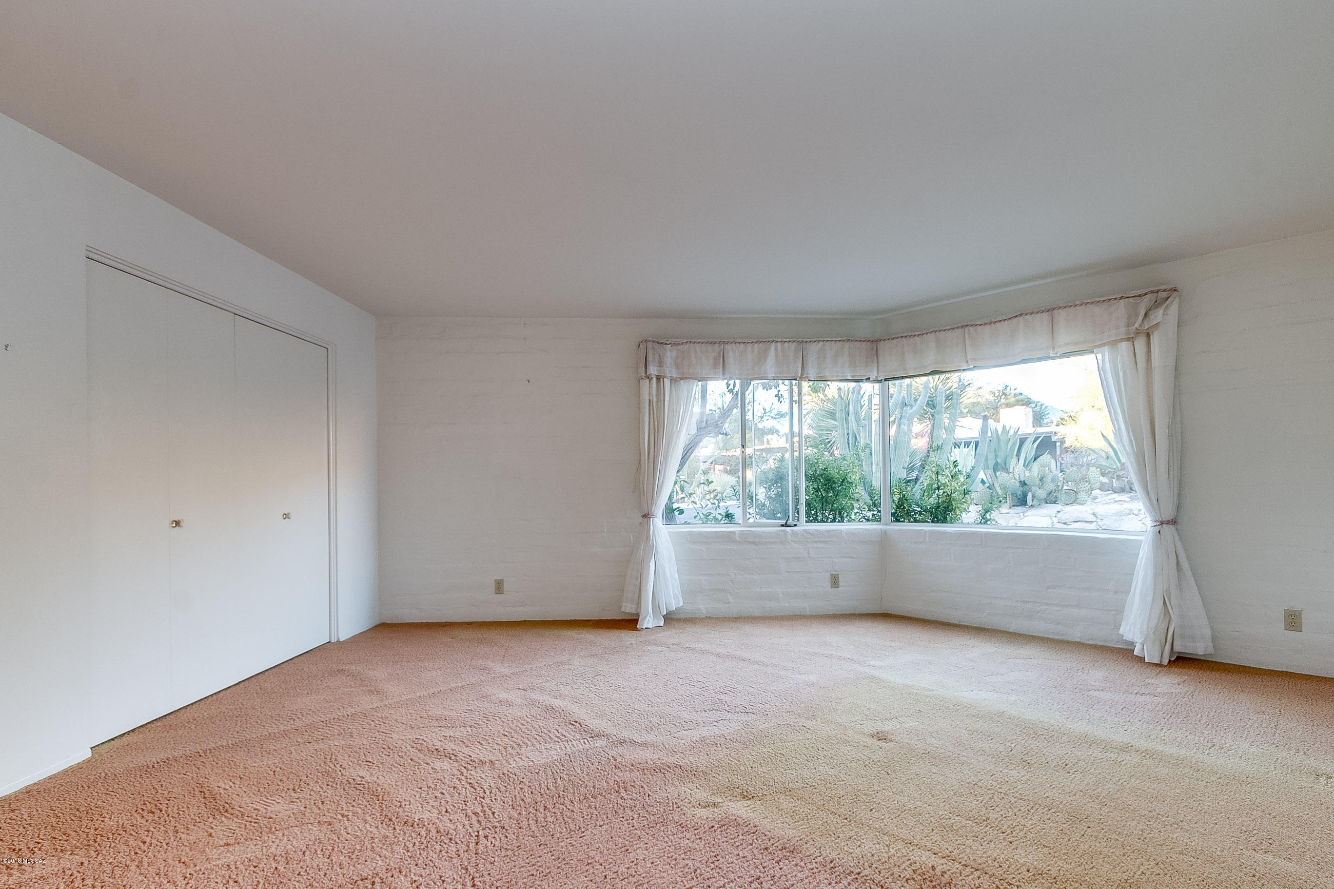 Catalina Foothills Estates 6 Th - Residential