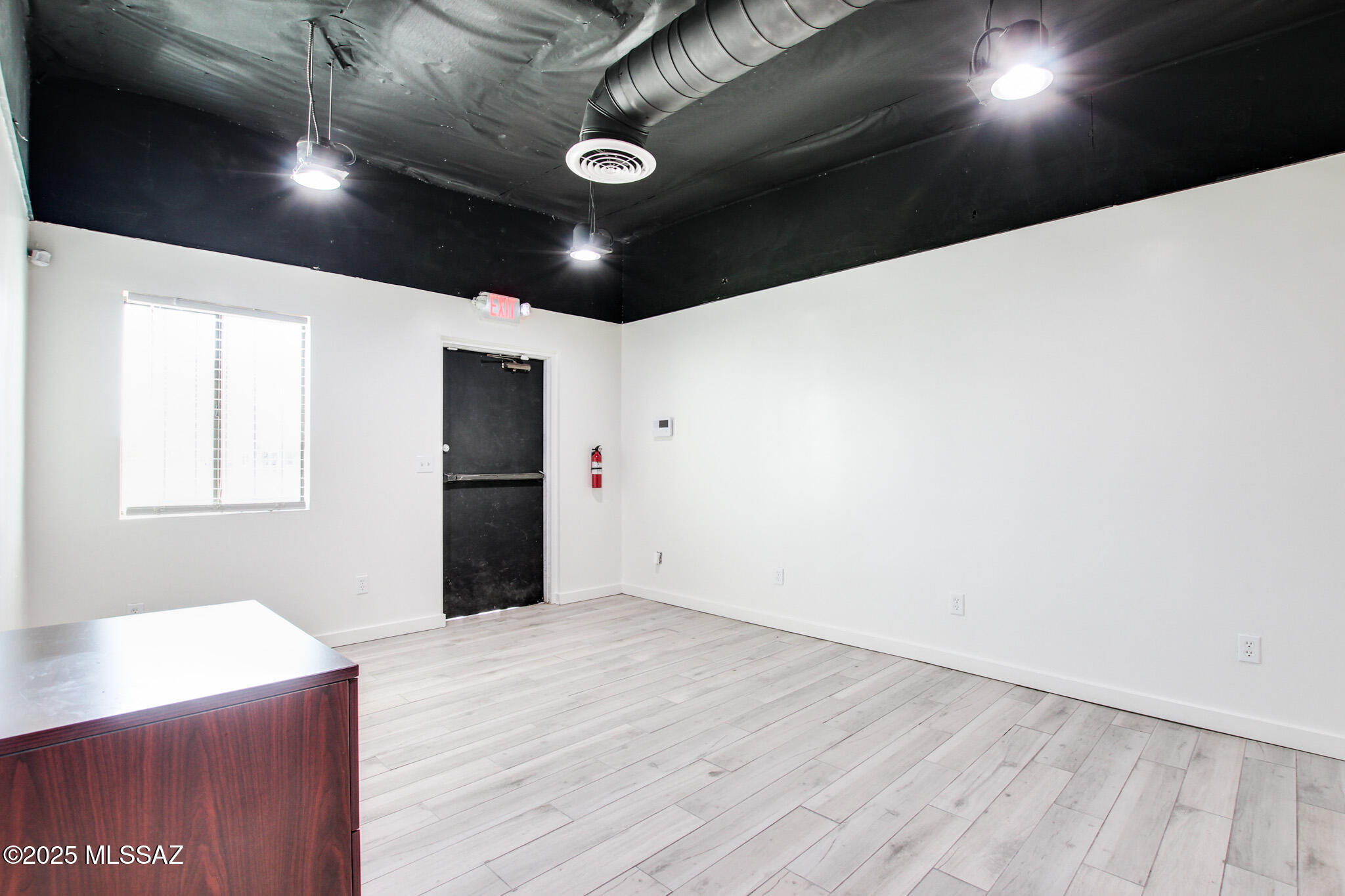 3219 N Flowing Wells Road