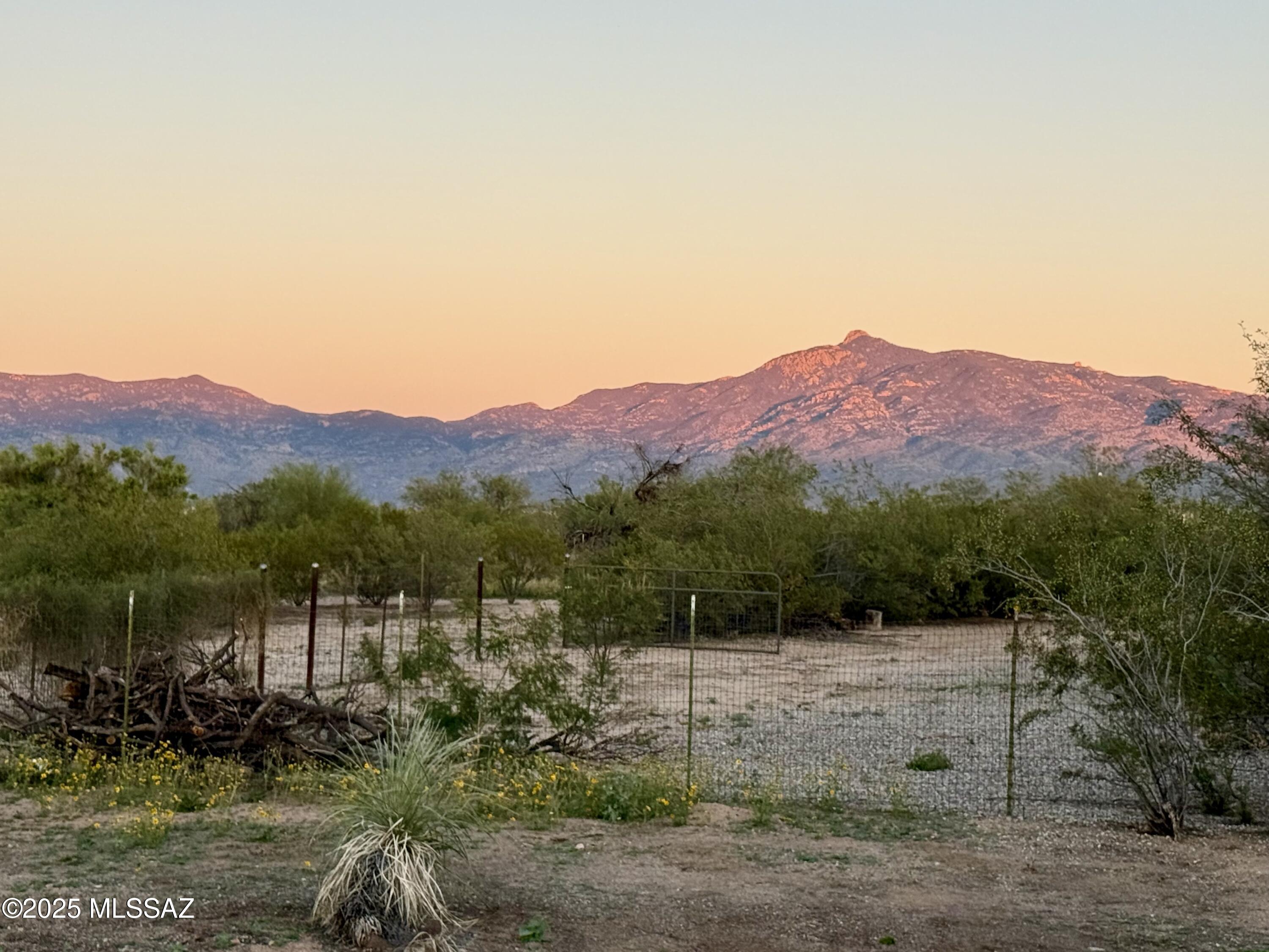 13625 E Crazy Horse Trail