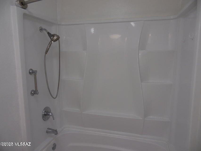 Tucson, Arizona 85710, United States, 2 Bedrooms Bedrooms, ,2 BathroomsBathrooms,Residential,Active,186137