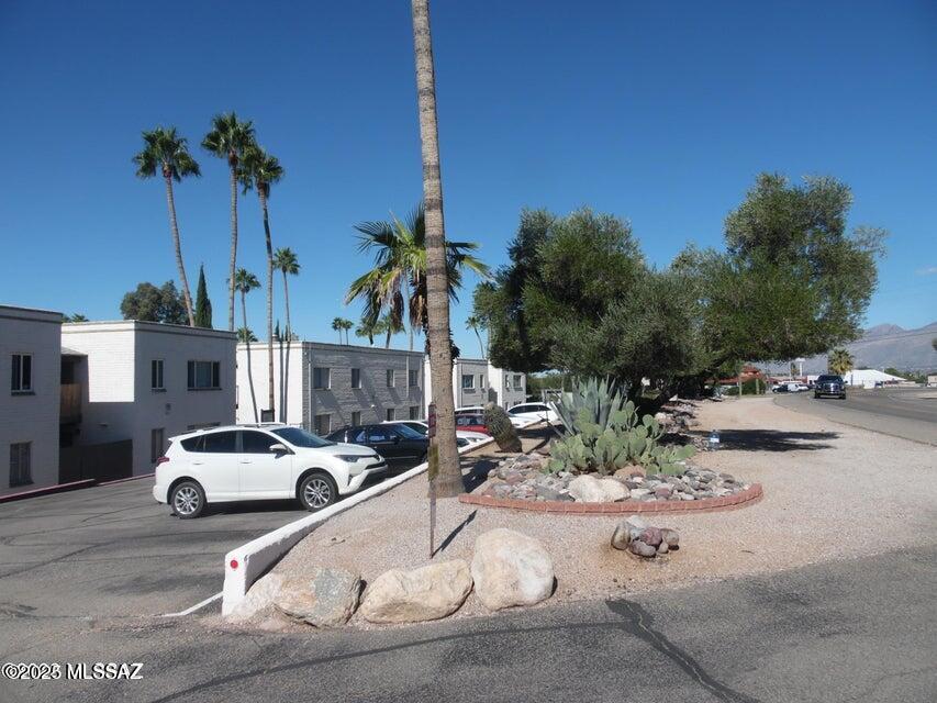 Tucson, Arizona 85710, United States, 2 Bedrooms Bedrooms, ,2 BathroomsBathrooms,Residential,Active,186137