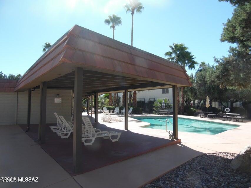 Tucson, Arizona 85710, United States, 2 Bedrooms Bedrooms, ,2 BathroomsBathrooms,Residential,Active,186137