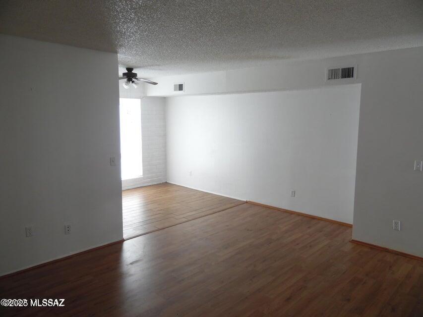 Tucson, Arizona 85710, United States, 2 Bedrooms Bedrooms, ,2 BathroomsBathrooms,Residential,Active,186137