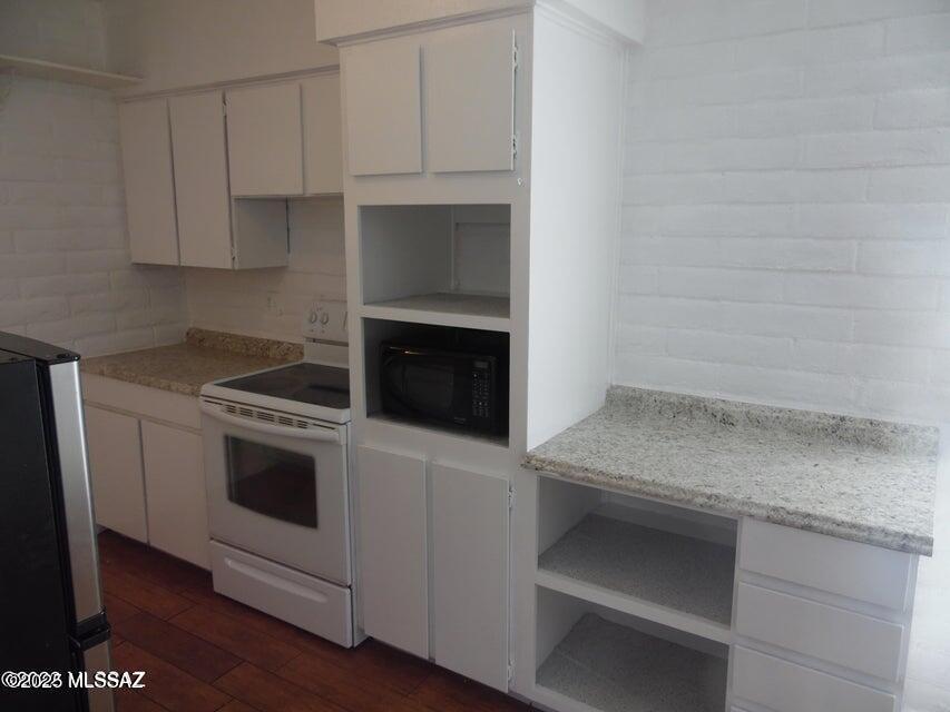 Tucson, Arizona 85710, United States, 2 Bedrooms Bedrooms, ,2 BathroomsBathrooms,Residential,Active,186137