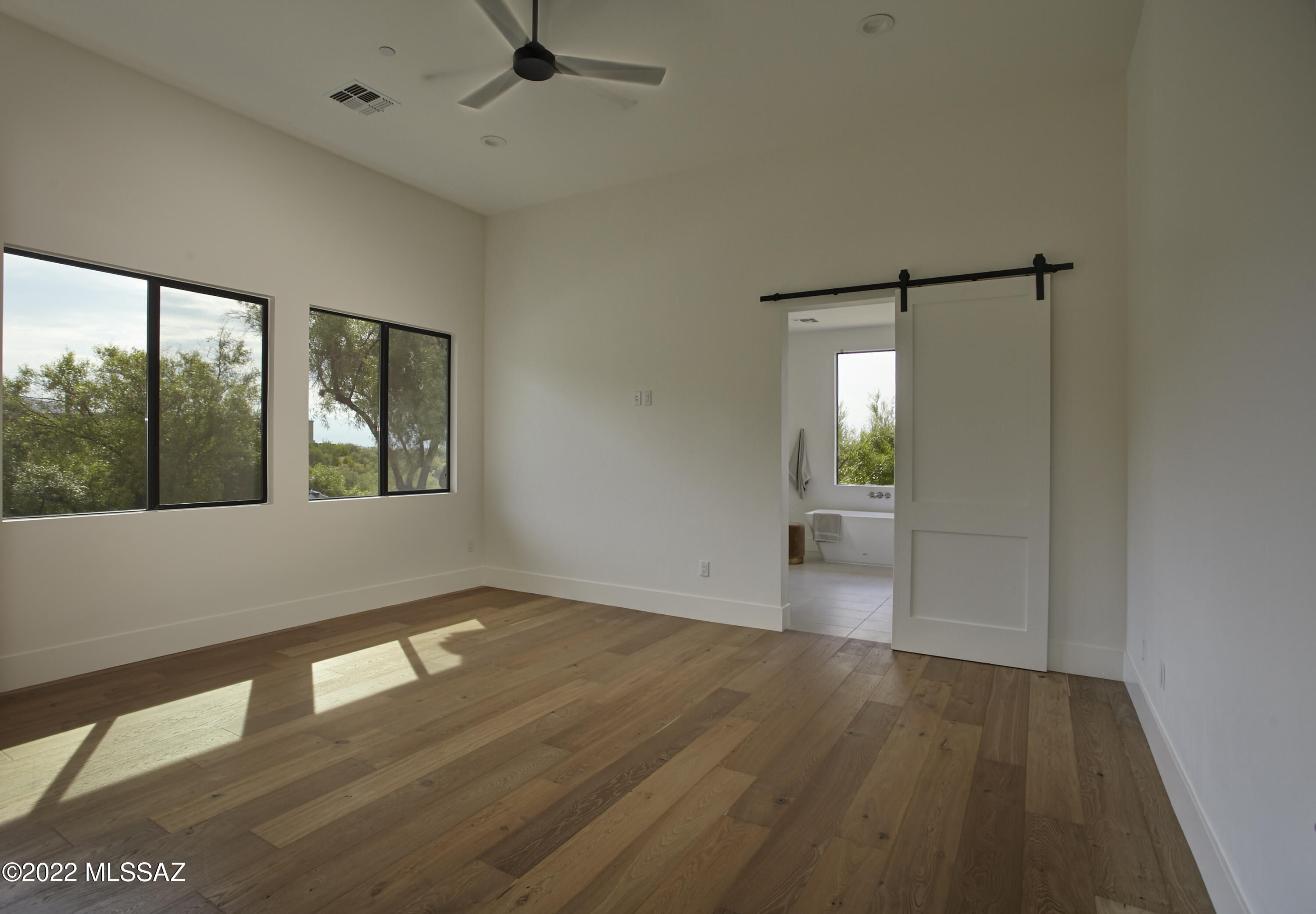 Finisterra (1-210) - Residential