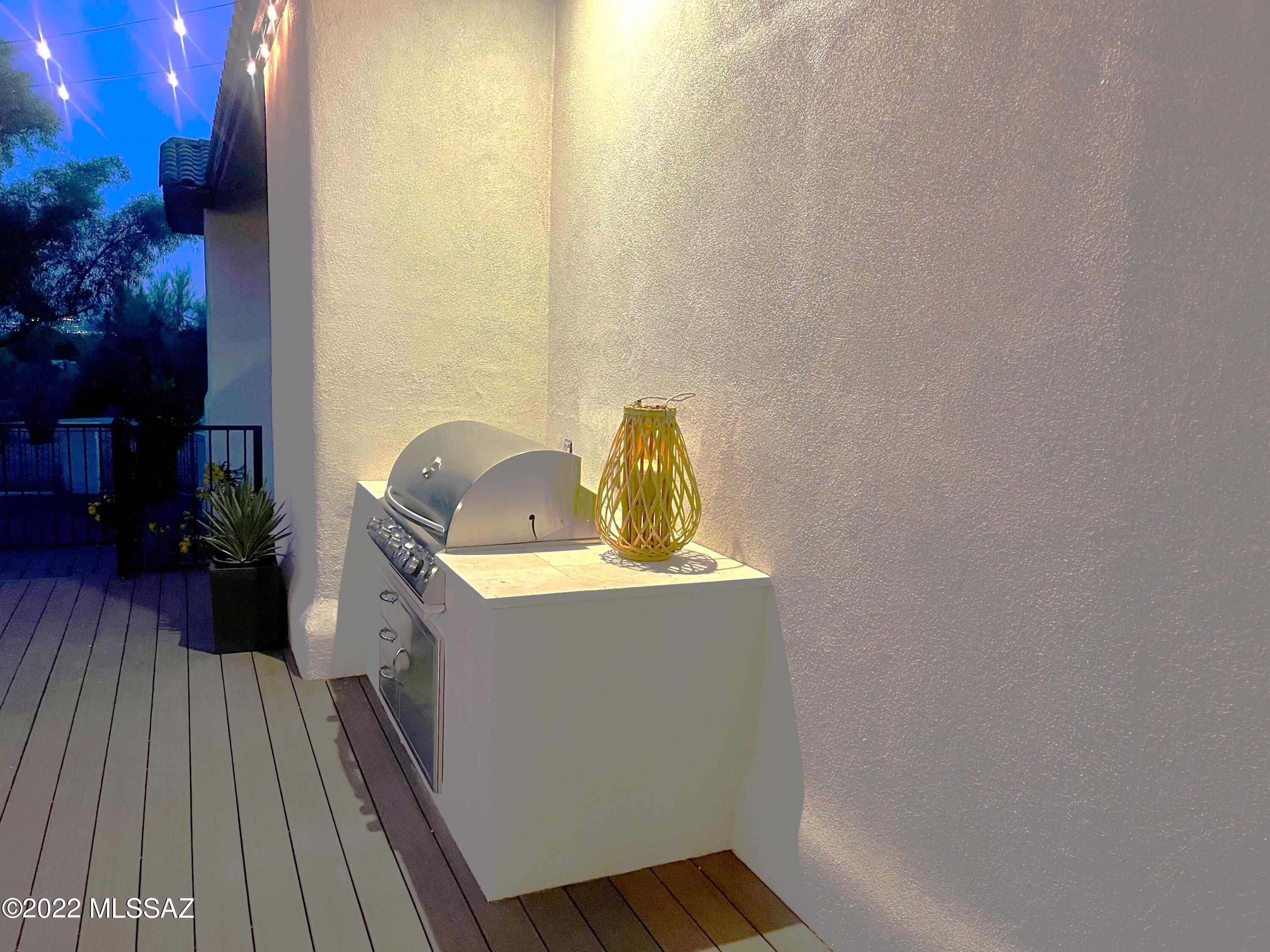Finisterra (1-210) - Residential