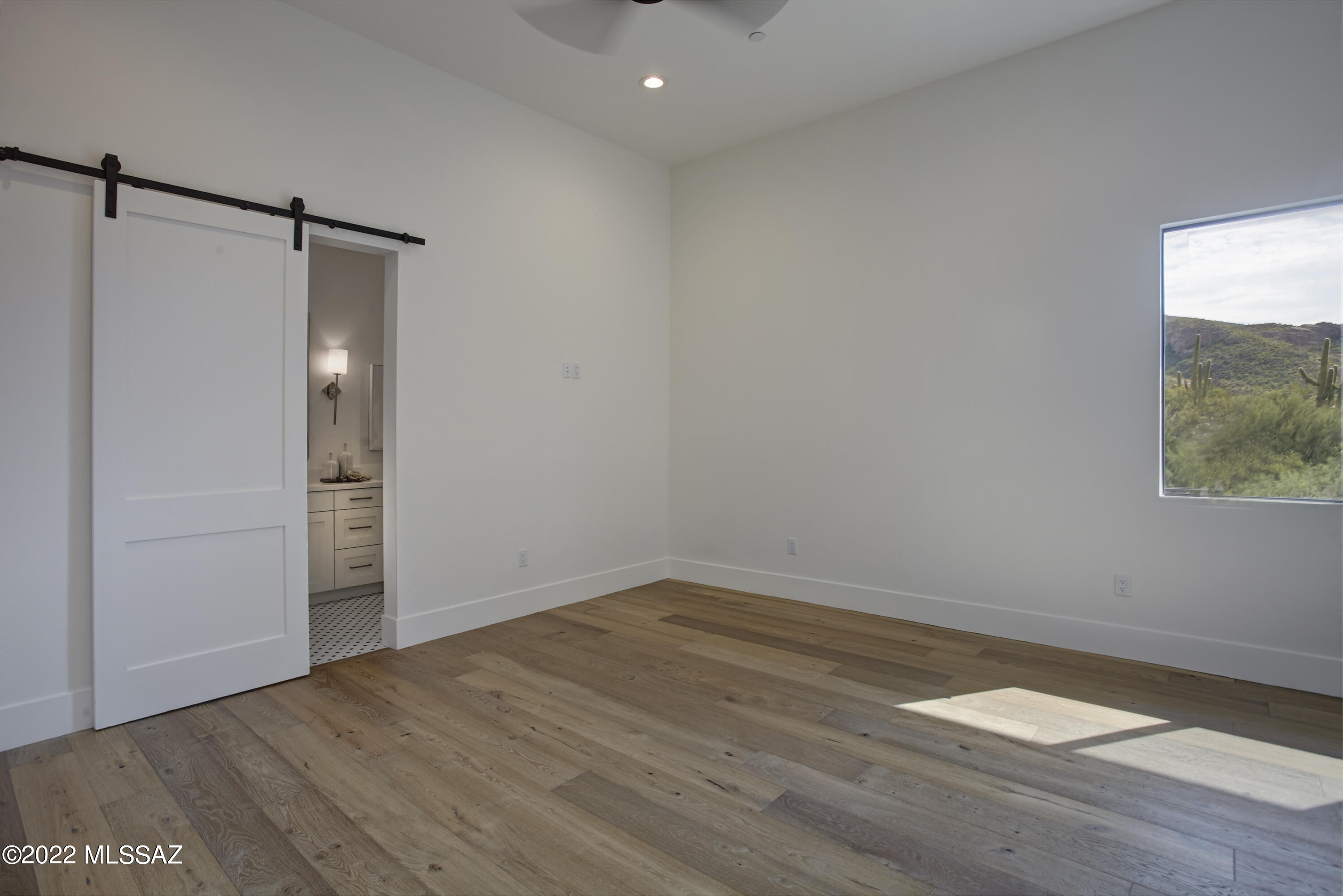 Finisterra (1-210) - Residential