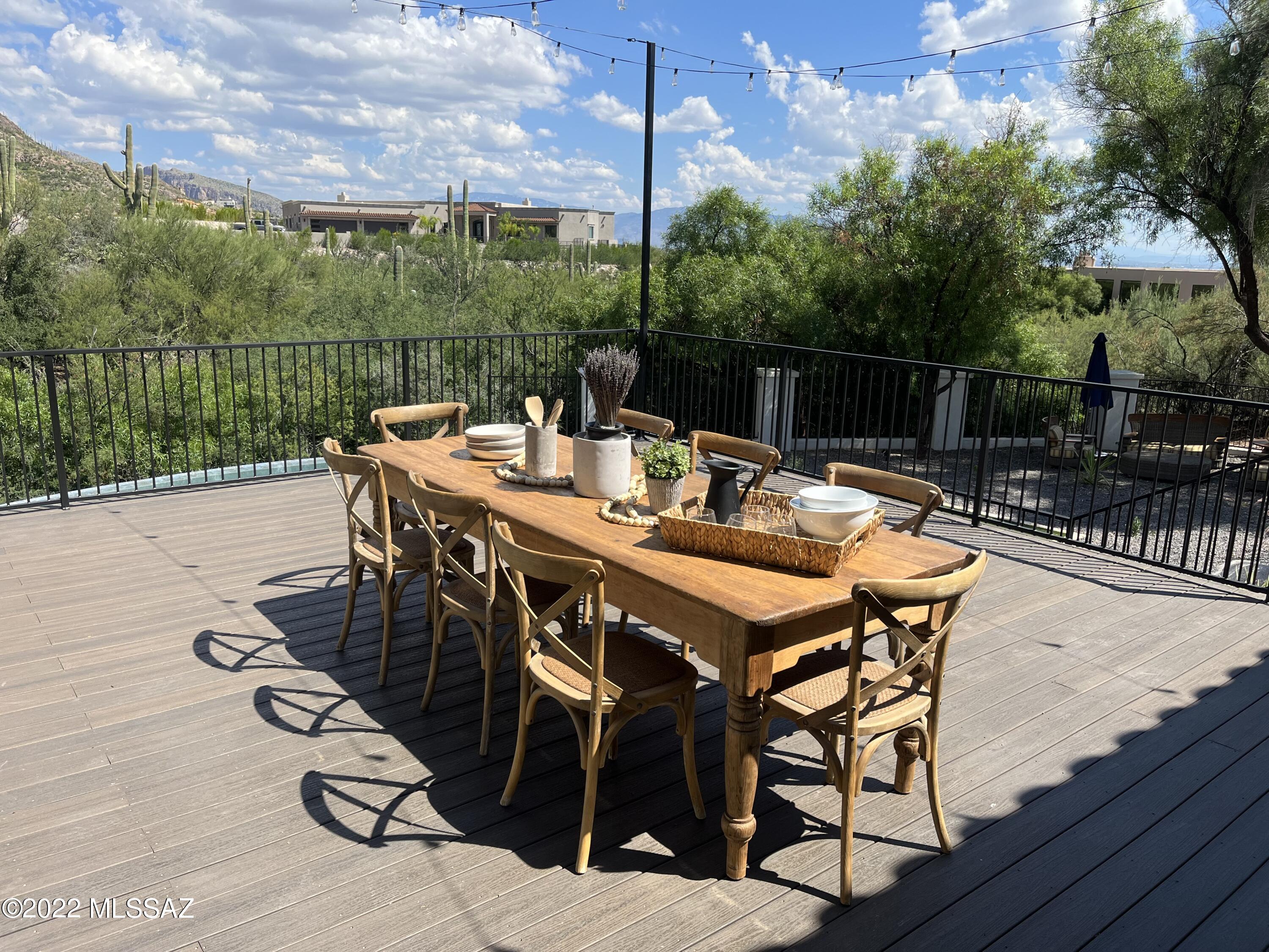 Finisterra (1-210) - Residential