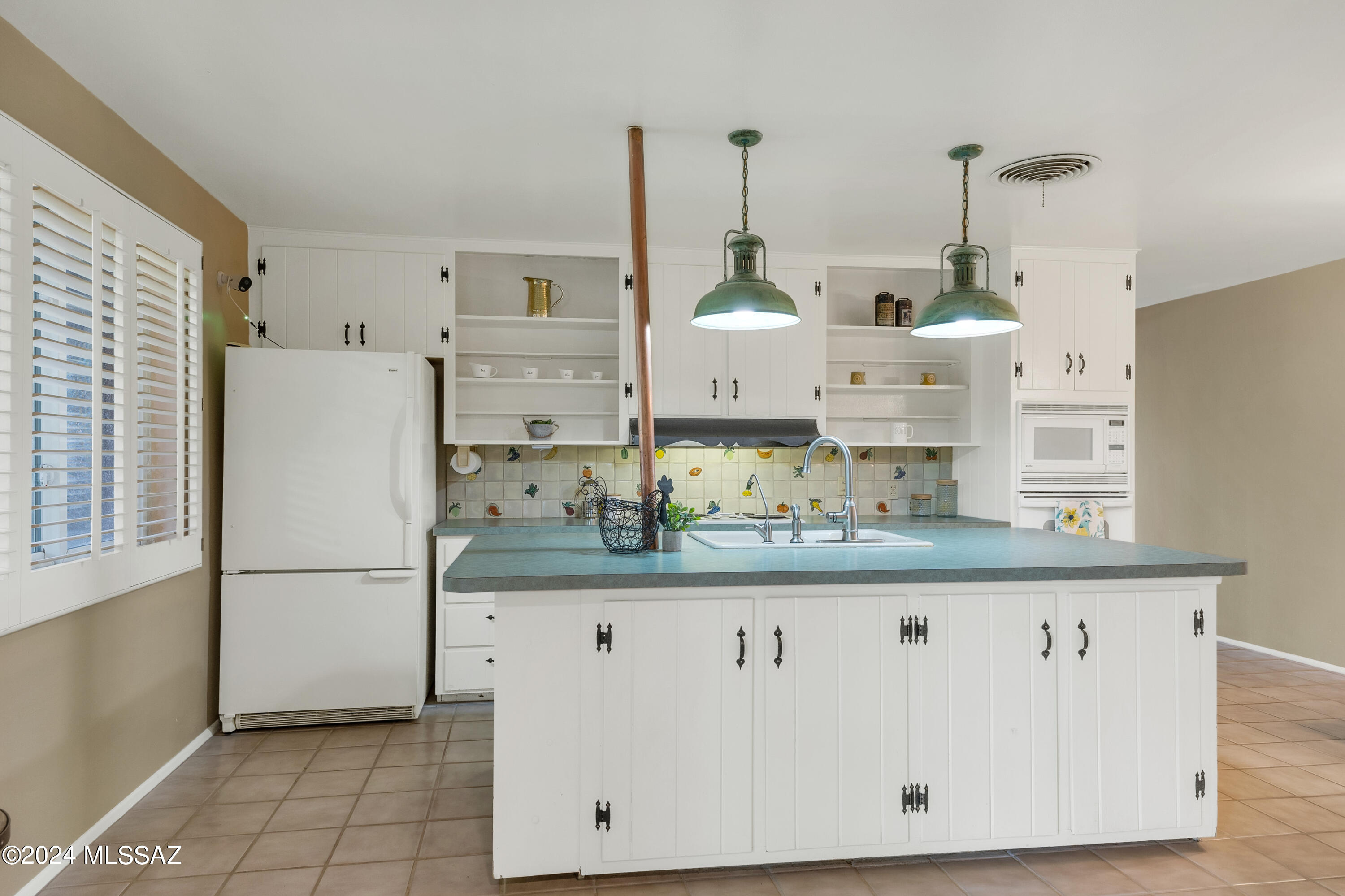 Casas Adobes Estates NO. 2-A Resub. - Residential