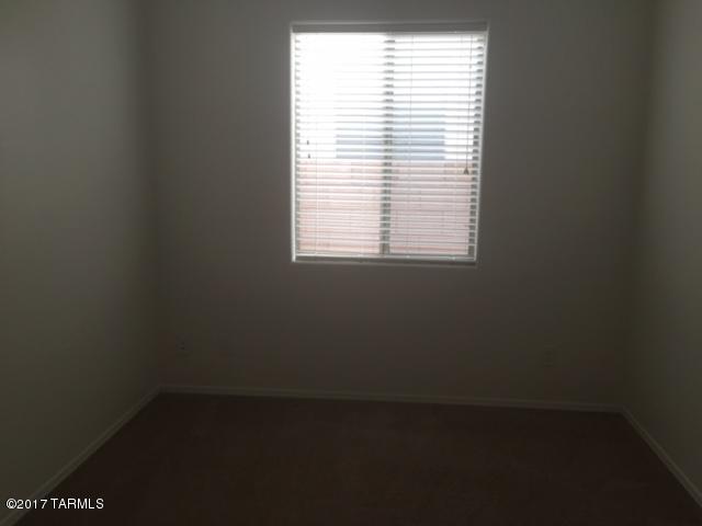 Rancho Esperero (1-343) - Residential Lease
