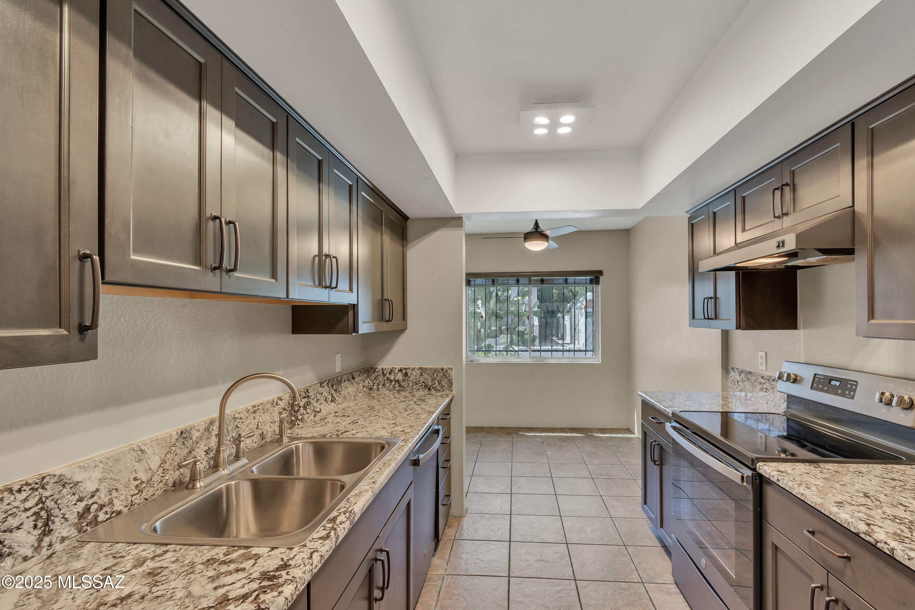 2525 E Prince Road 58