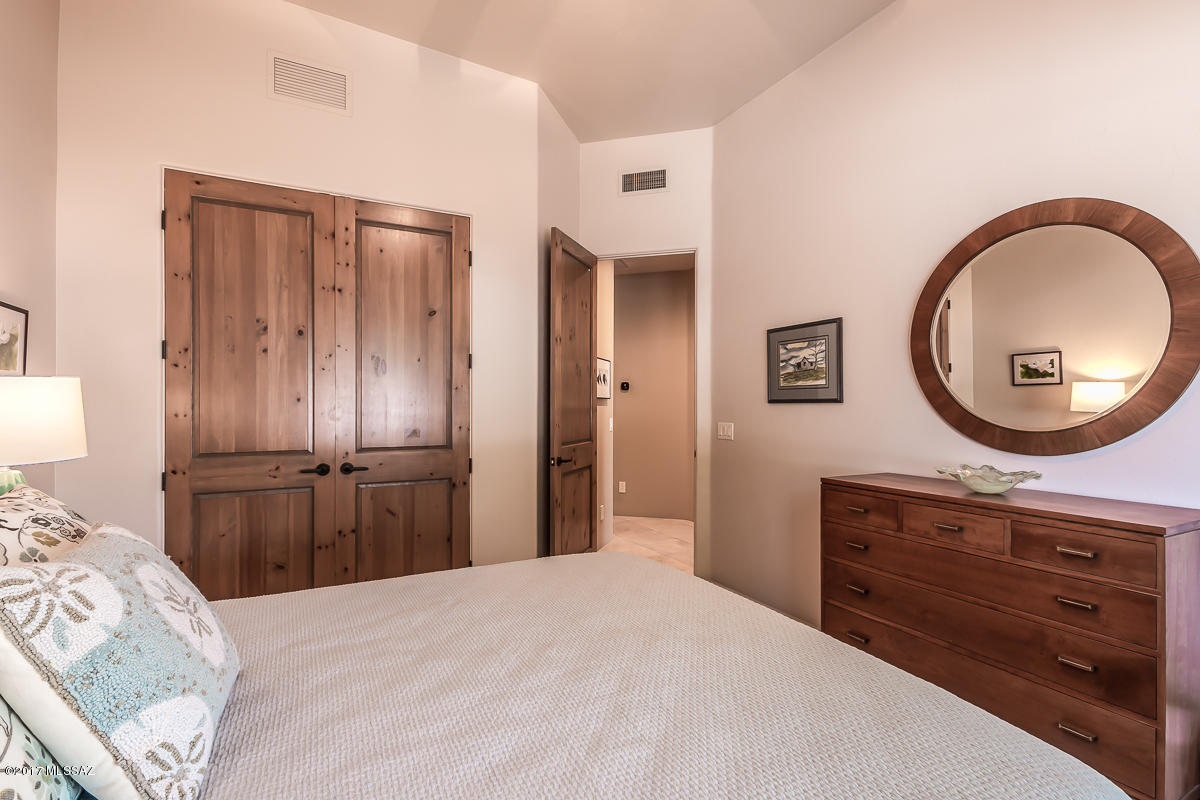 Sabino Mountain (1-290) - Residential