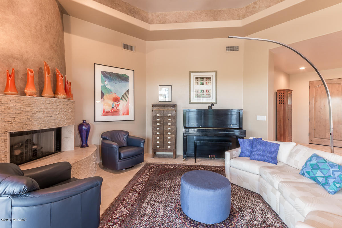 Sabino Mountain (1-290) - Residential