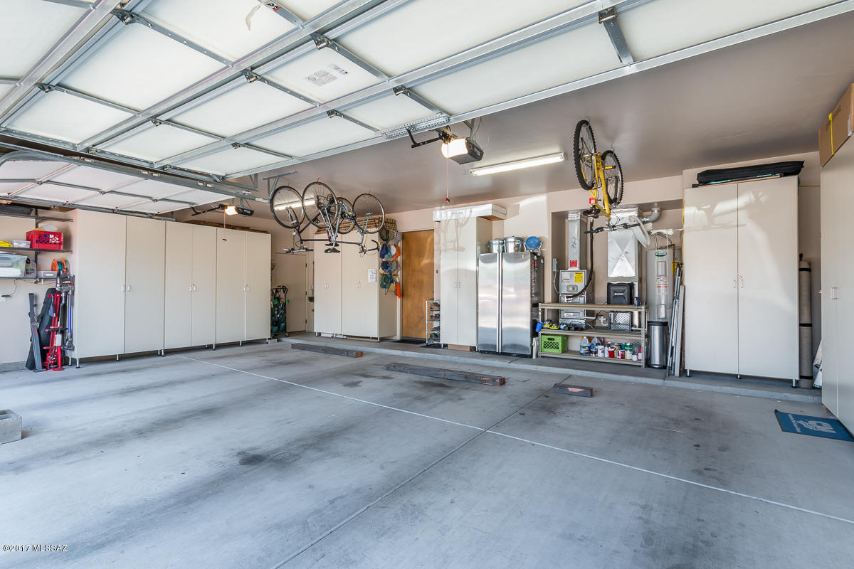 Sabino Mountain (1-290) - Residential