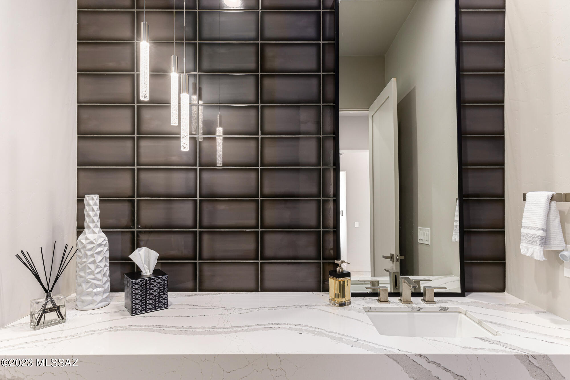The Enclave At Stone Canyon V - Residential