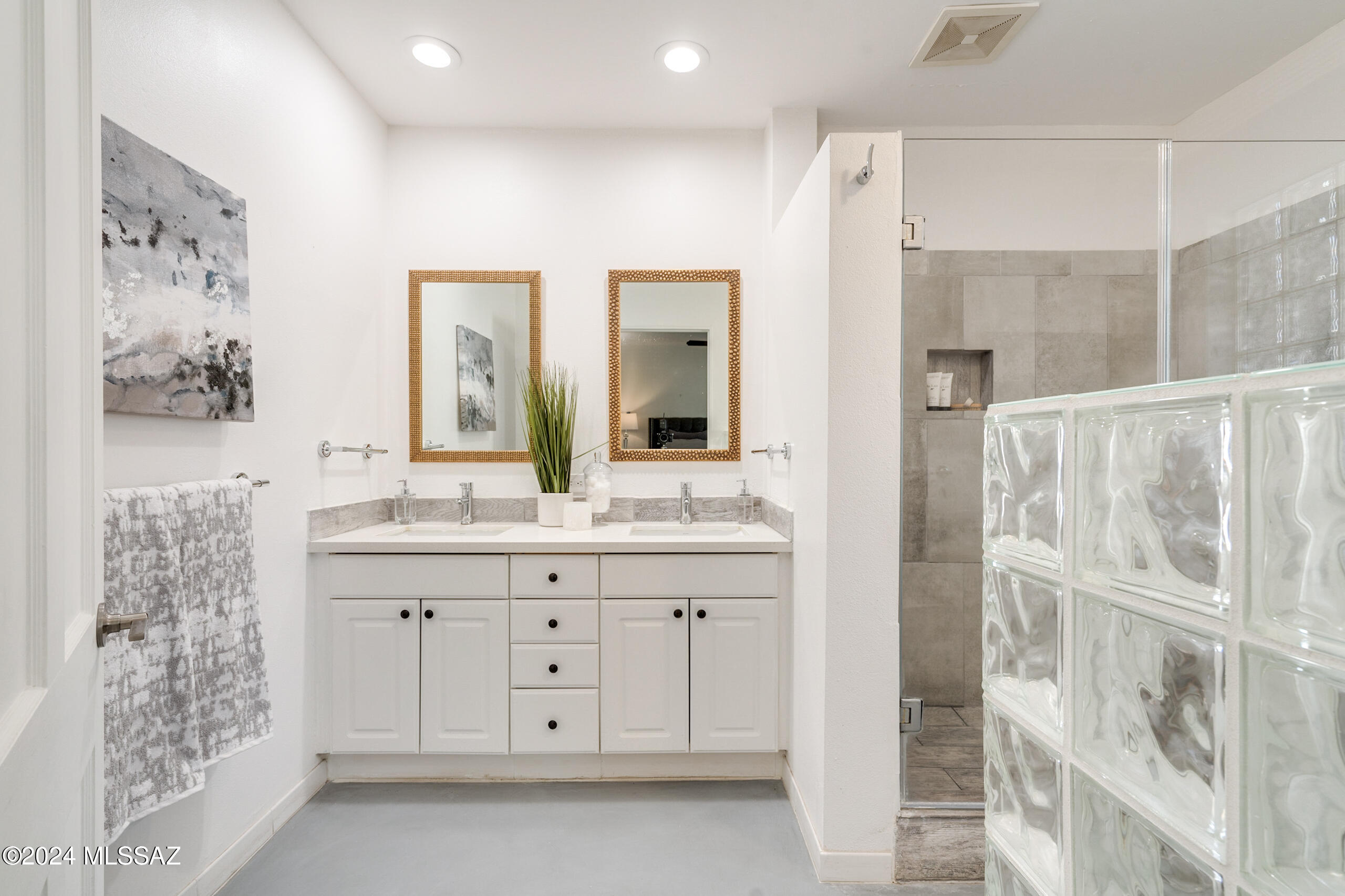 El Encanto Estates - Residential Lease