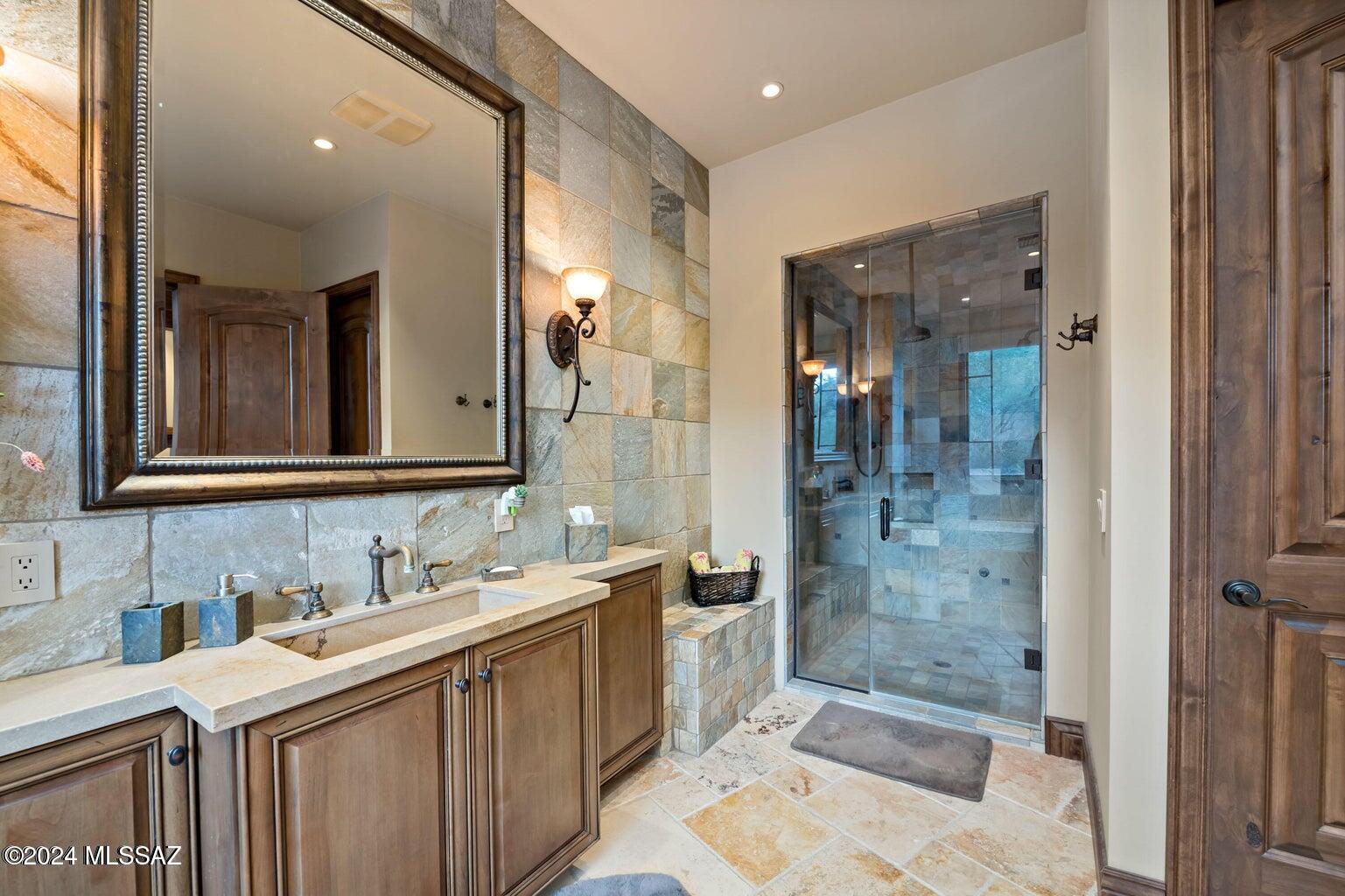 Canyon Pass At Dove Mountain - Residential