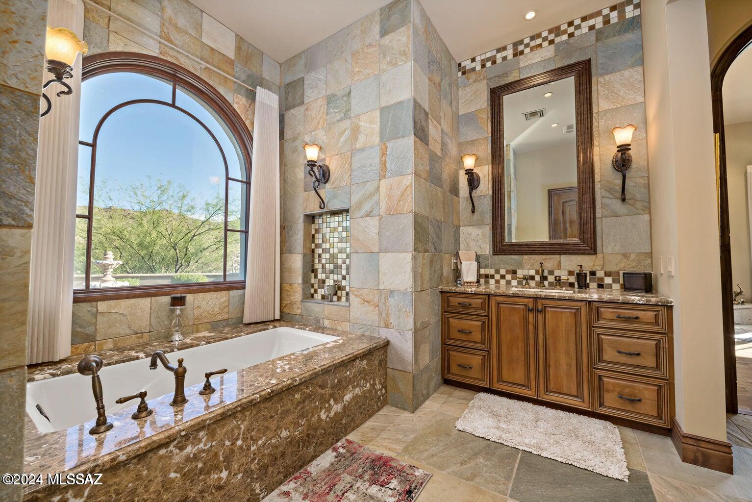 Canyon Pass At Dove Mountain - Residential