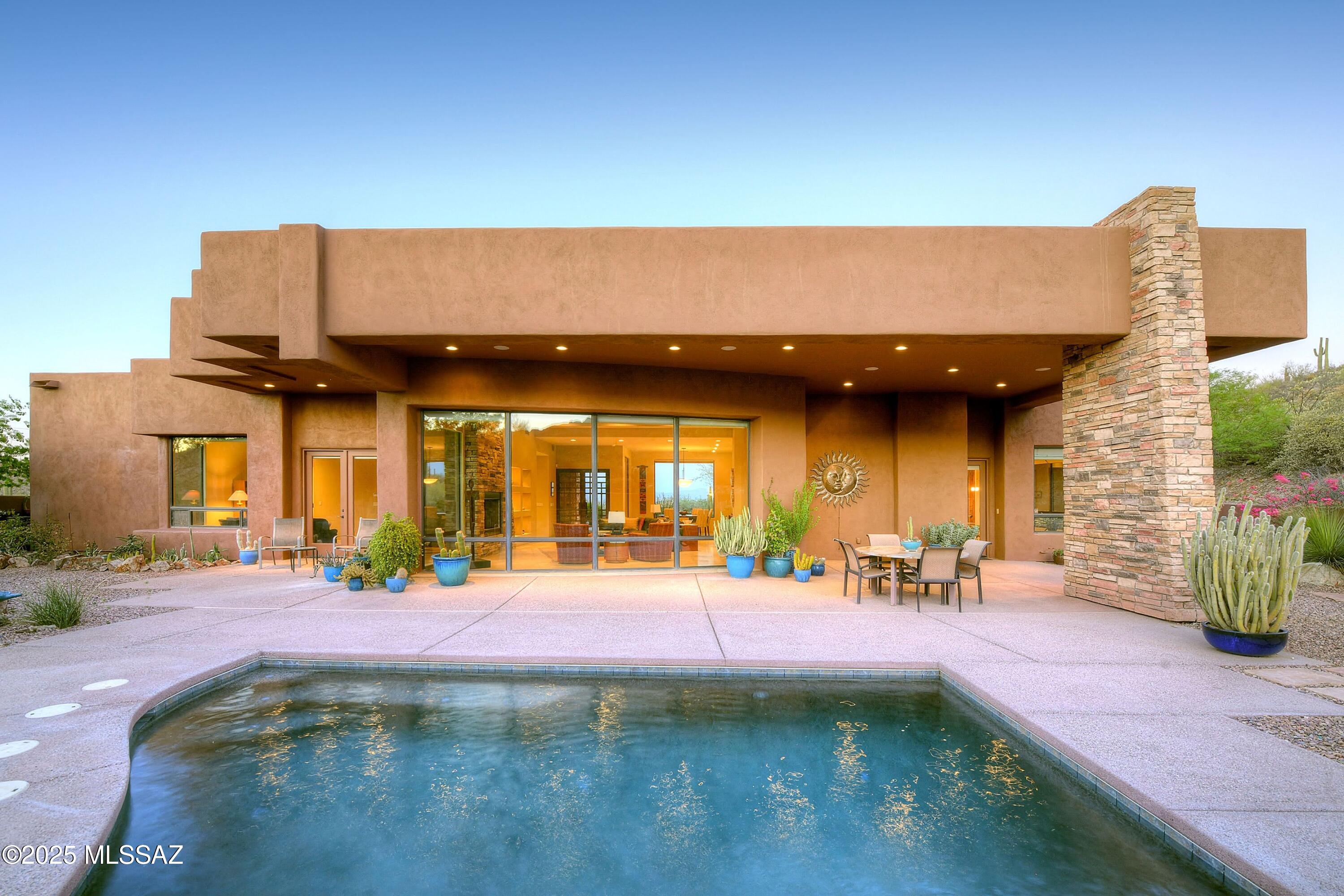 5254 W Saguaro Cliffs Drive