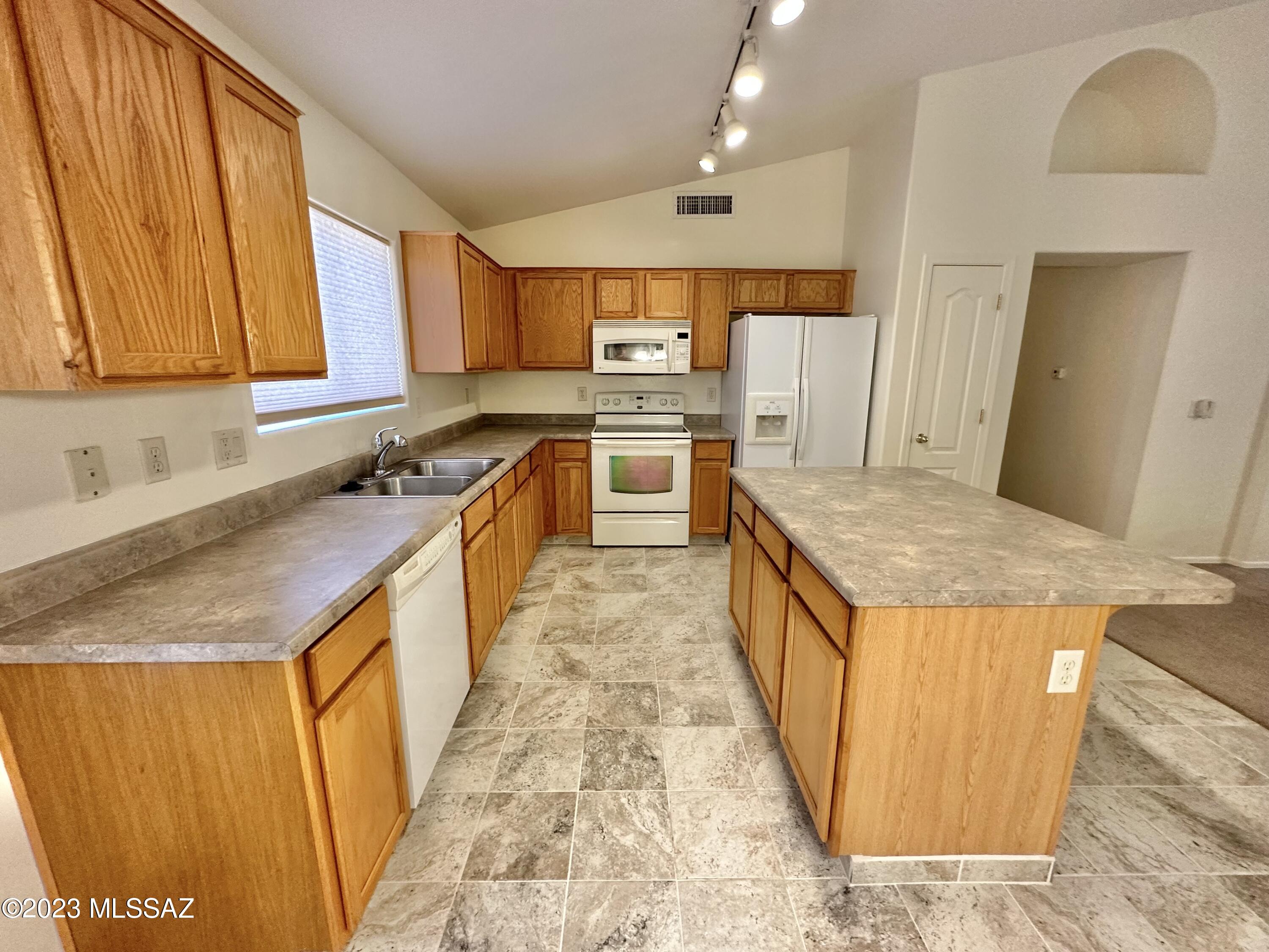 Eagle Crest Ranch - Residential Lease