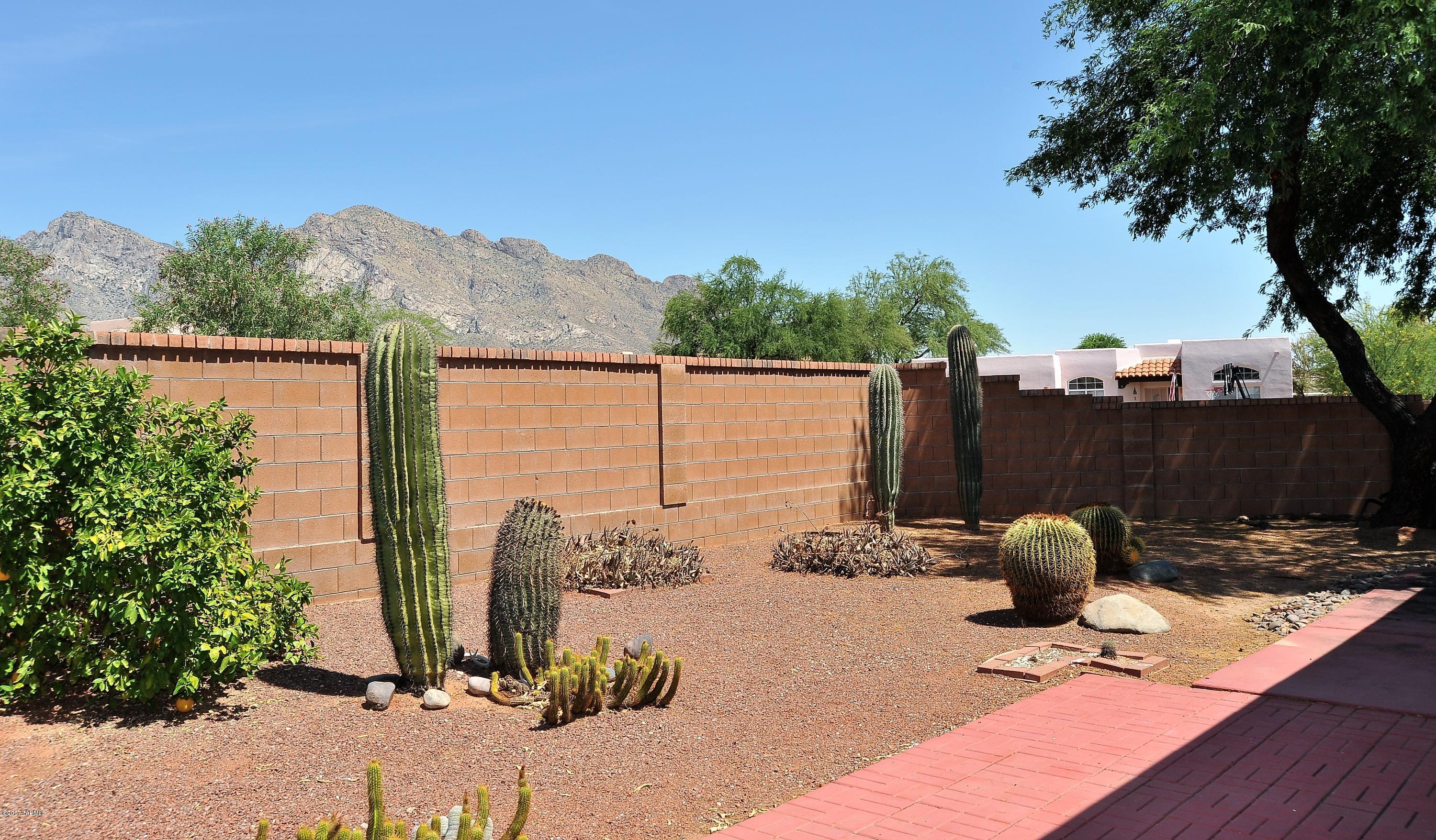 Villages Of La Canada (The) - Residential