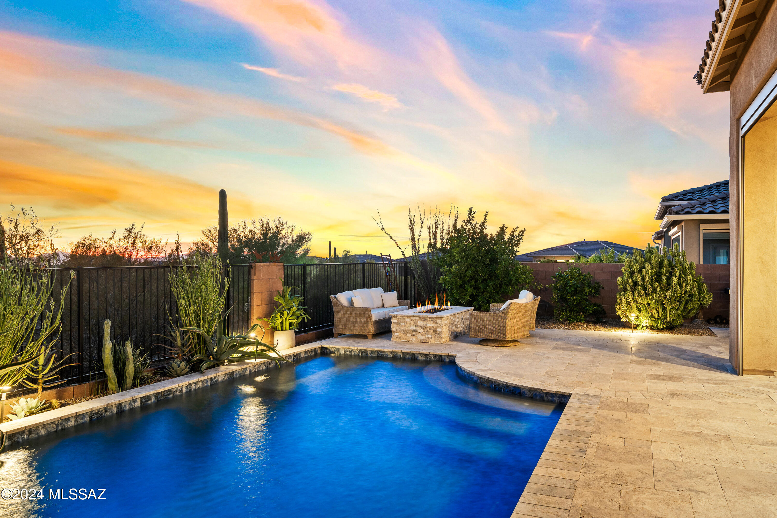 Blue Agave At Dove Mountain - Residential