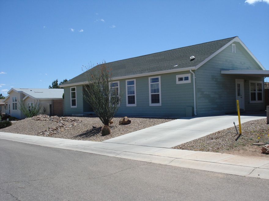 Nice 3 bedroom home in a quiet neighborhood.  Home features 3 bedrooms, 2 bathrooms, den, and large back yard with block fence.