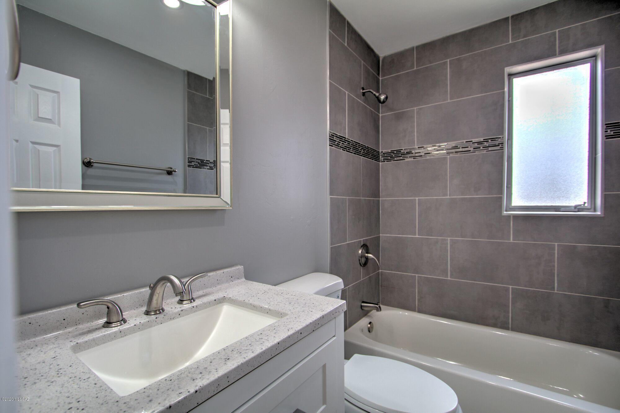 Miramonte Terr - Residential