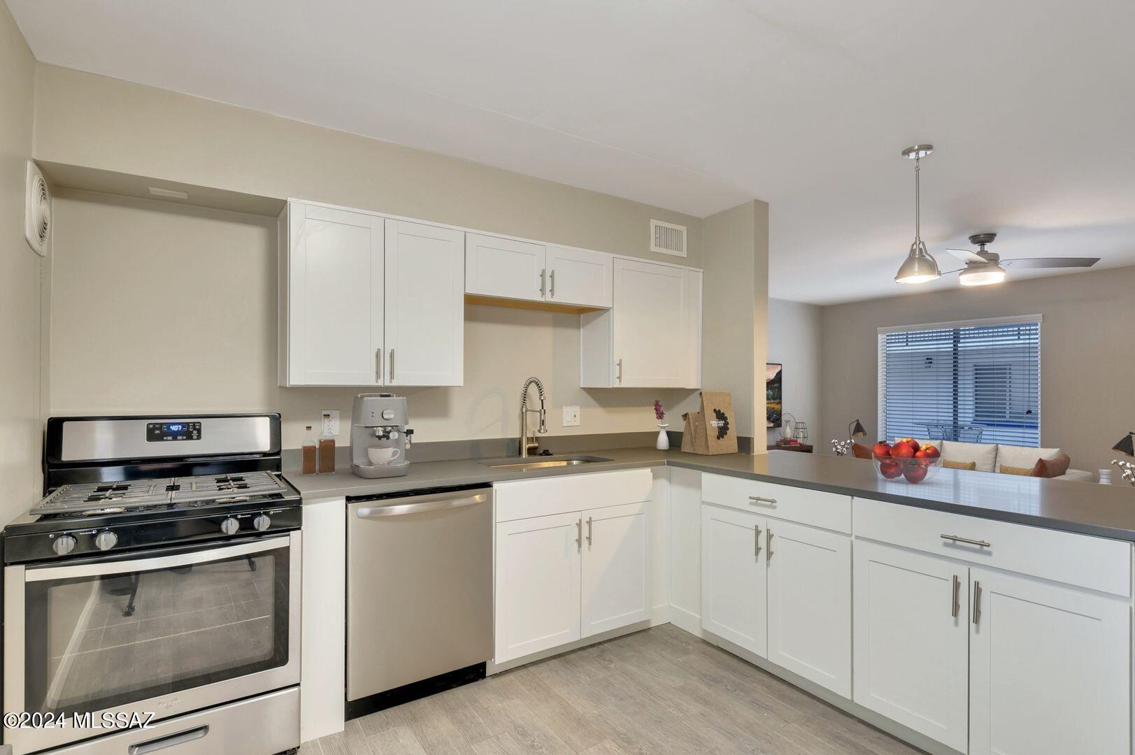 714 E 10Th Street 18
