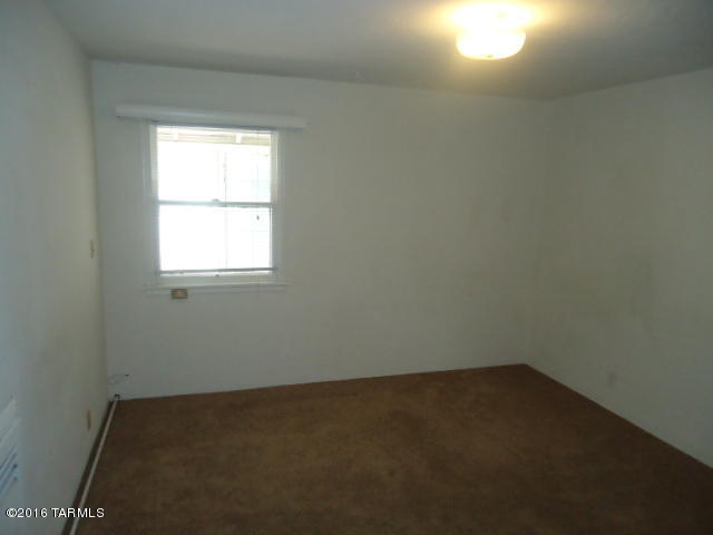 Unsubdivided - Residential Lease