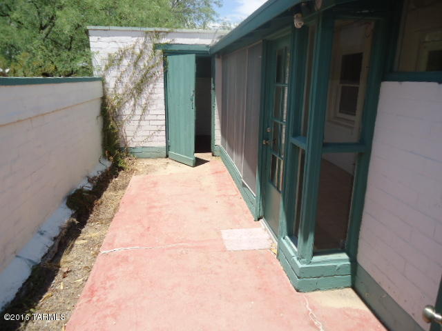 Unsubdivided - Residential Lease