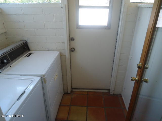 Unsubdivided - Residential Lease