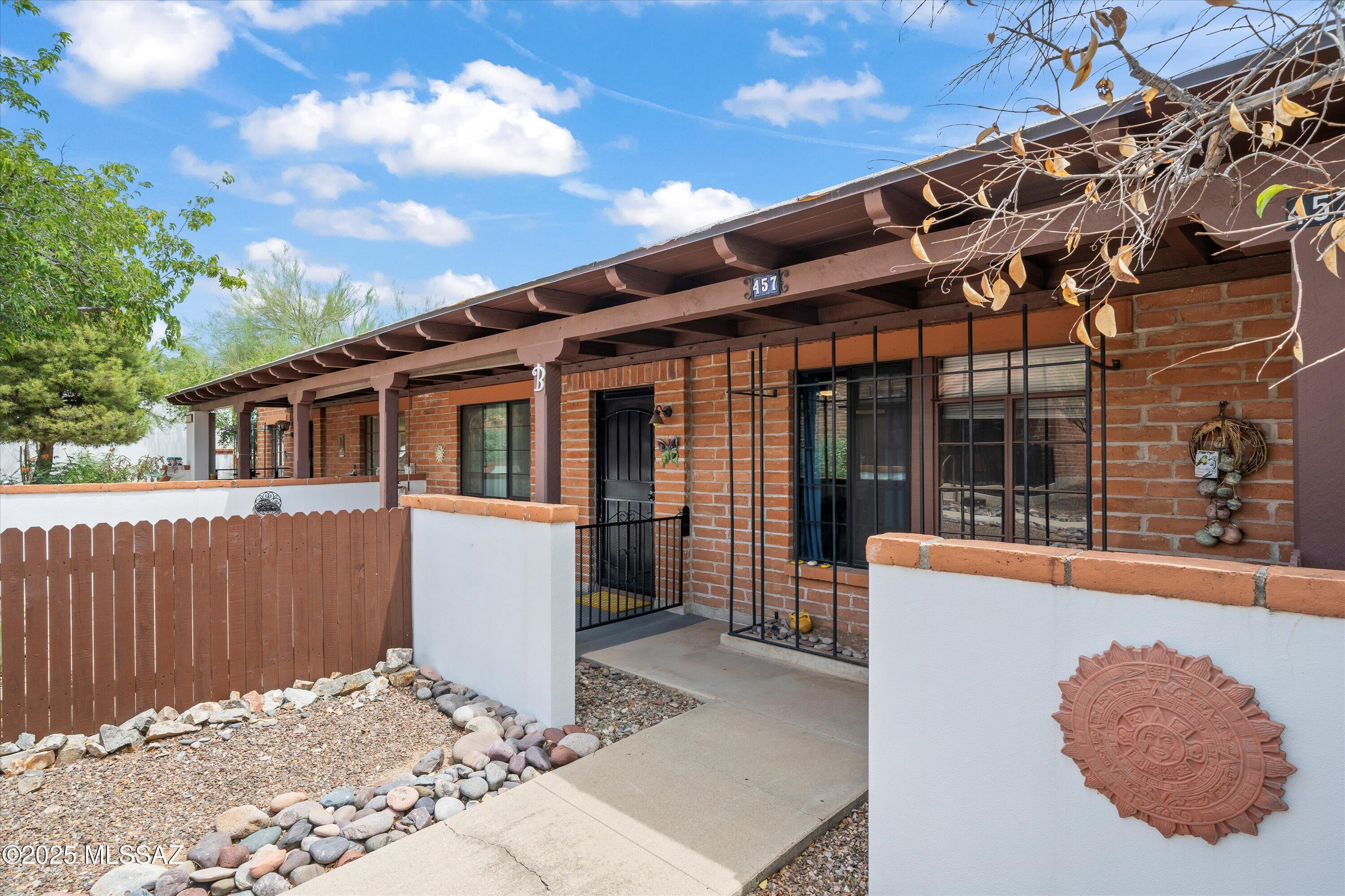 457 S Paseo Quinta B