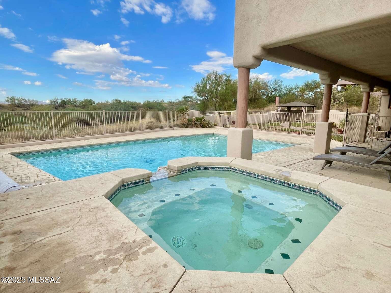 10685 N Summer Moon Place