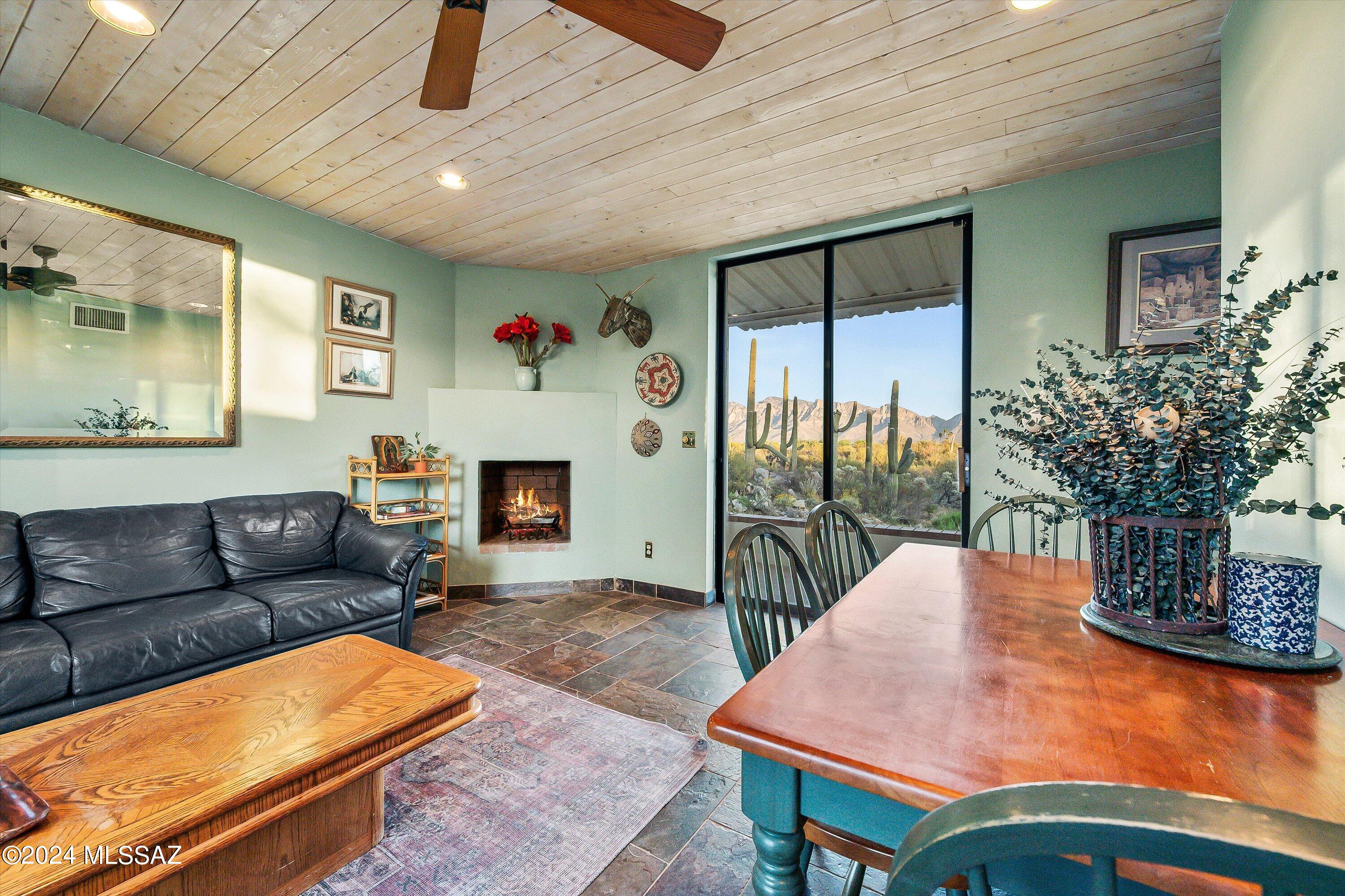 La Cholla Airpark - Residential