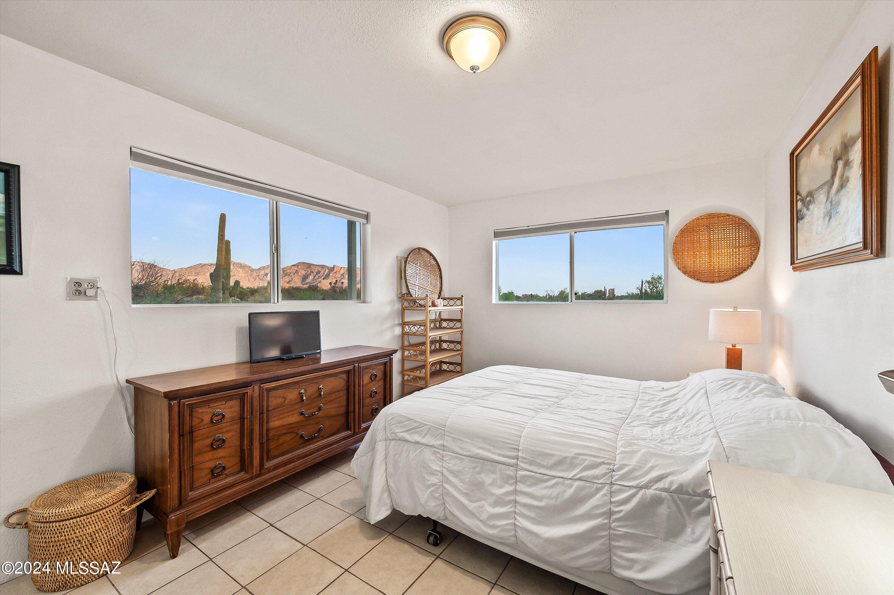 La Cholla Airpark - Residential