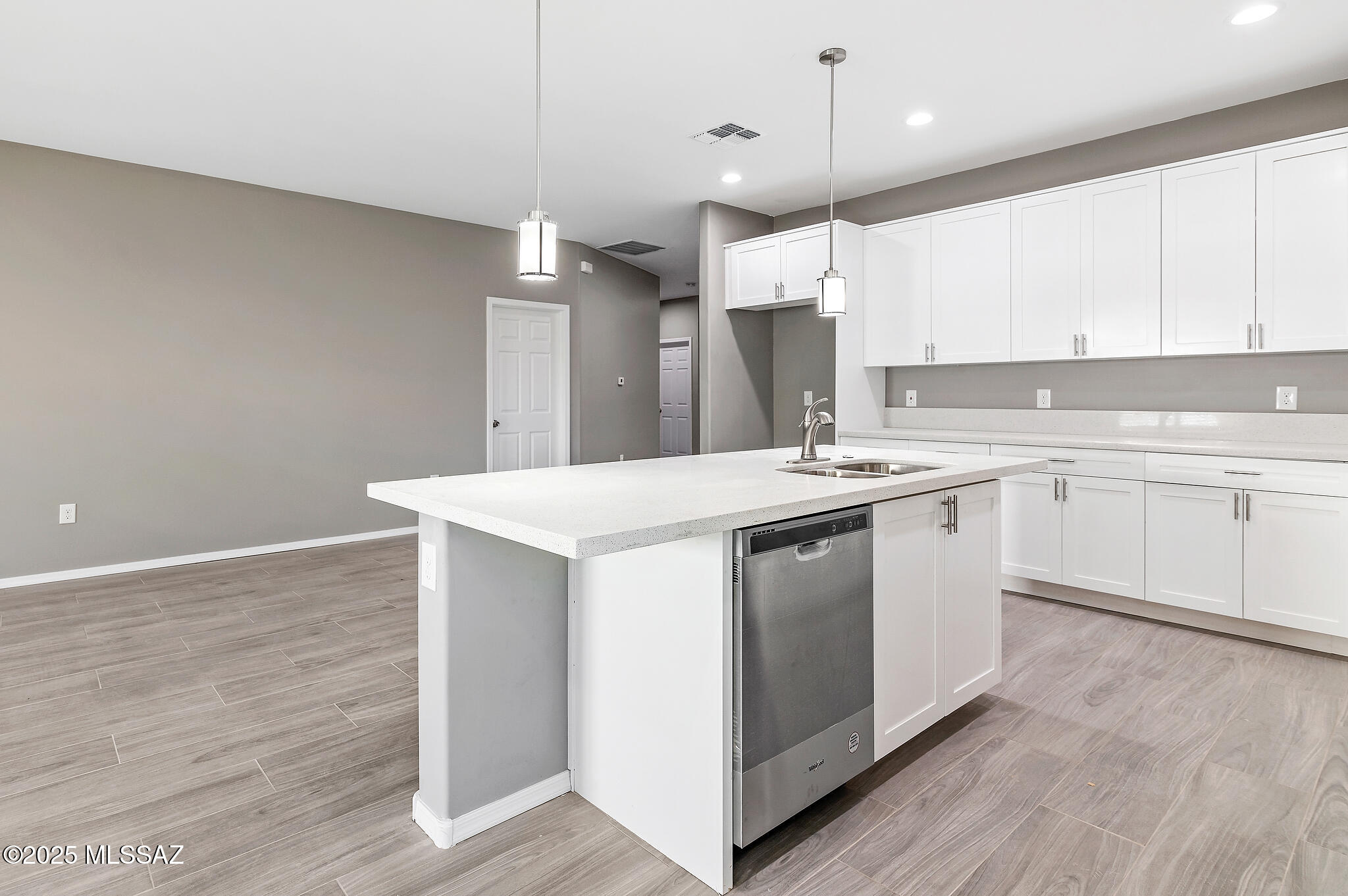 1027 W Speedway Boulevard