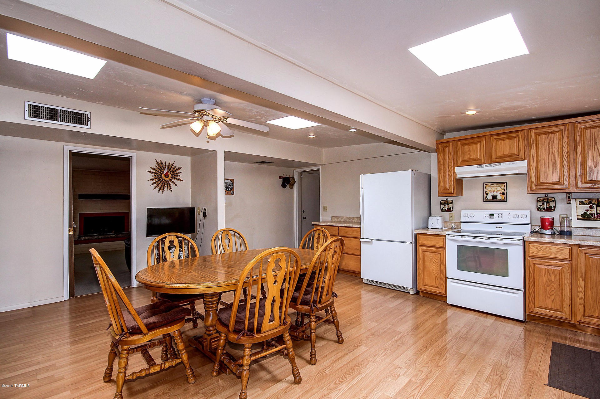 Broadway East (1-112) - Residential