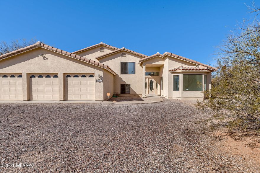 Nearly One acre with Spectacular Views! Spacious living in this Unique Split Level Home with Room to Grow. Beautiful Mountain Views, Oversized 3 car Garage, 5 Huge Bedrooms, 3 Full Bathrooms, 2 Fireplaces. The Master Suite offers a one of the Fireplaces, Private Balcony to view the Sunset or lead you to your Oversized Backyard. Step into your Private Master Bath w/Dual Vanities, Jetted Garden Tub to Relax in, Walk-In Closet. 2 HVAC units.  Large kitchen with a Island and Room to Entertain. New carpet and paint throughout. No HOA!