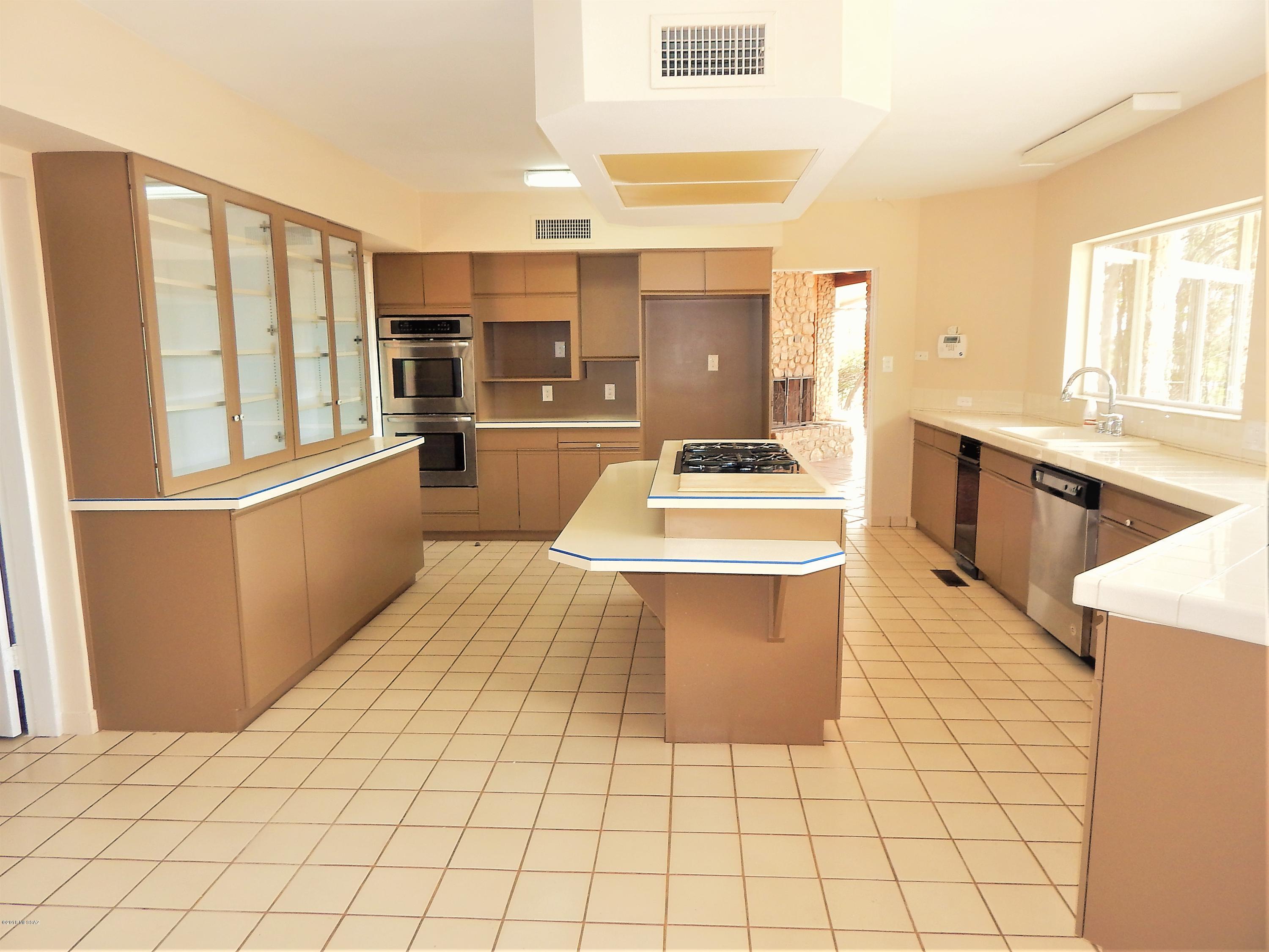 Lobo Loma Estates - Residential