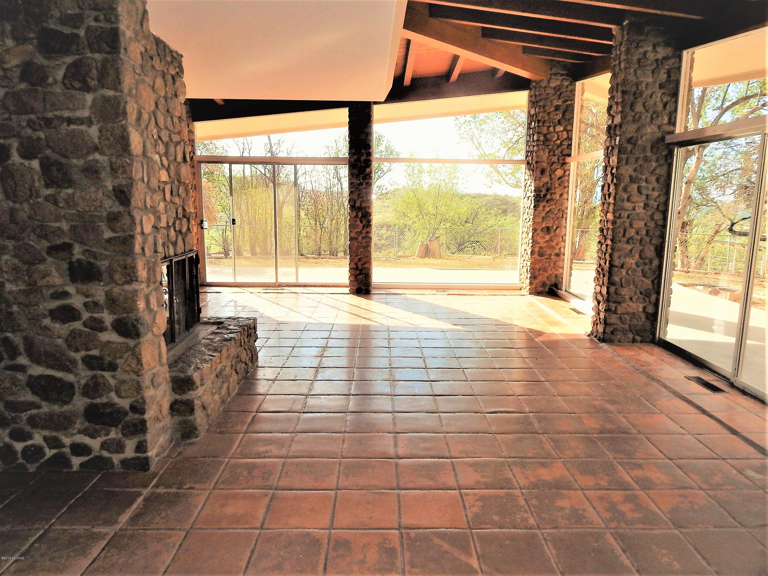 Lobo Loma Estates - Residential