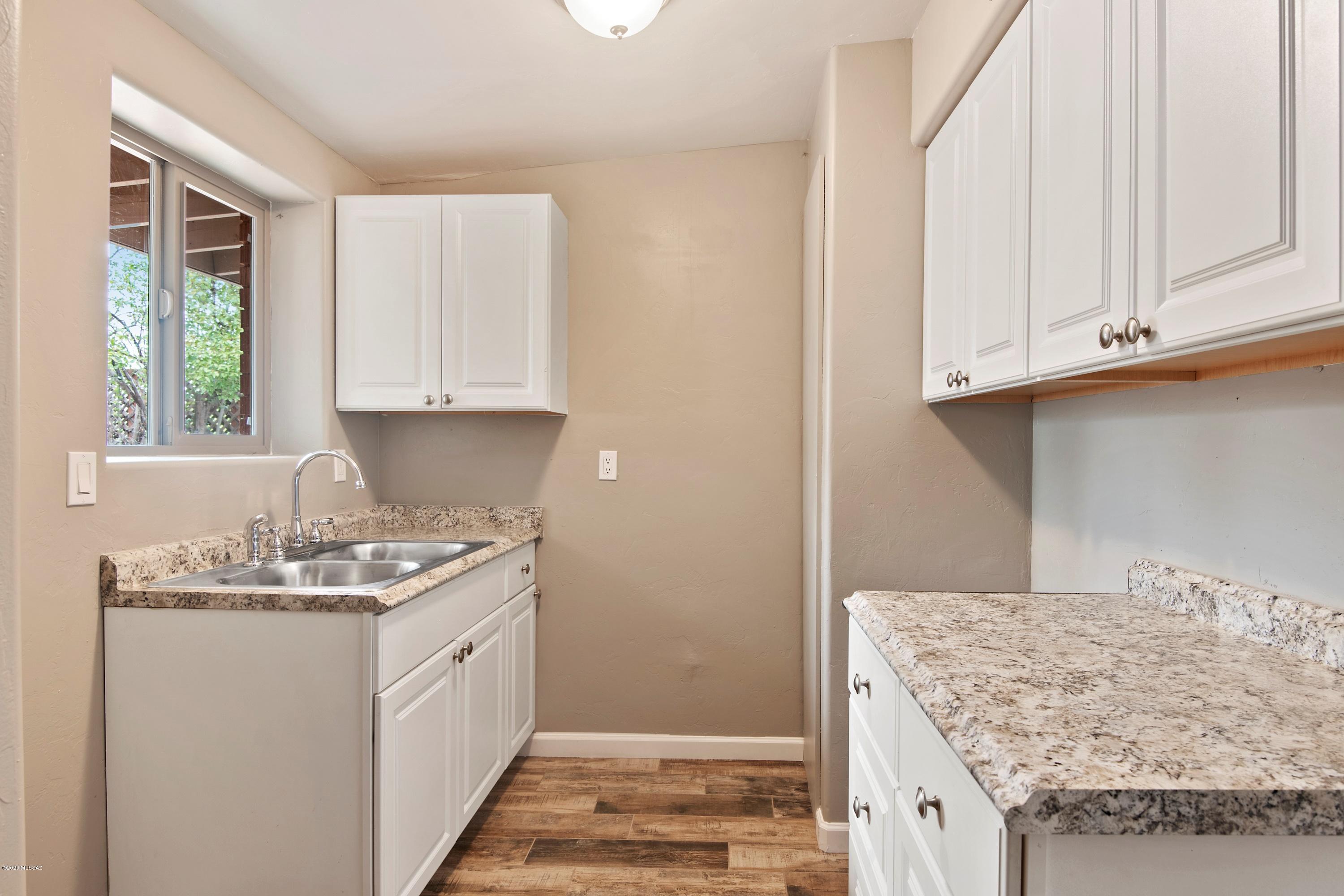 Thunderbird Heights - Residential